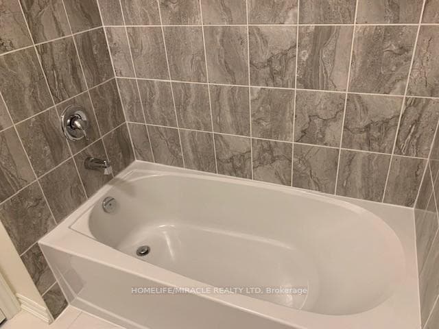 72 Coolhurst Avenue - Townhouse photo 23 of 24 in Brampton, Ontario