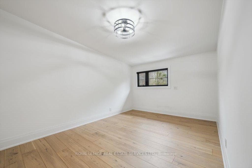 169 Oakes Drive - Detached photo 29 of 48 in Mississauga, Ontario