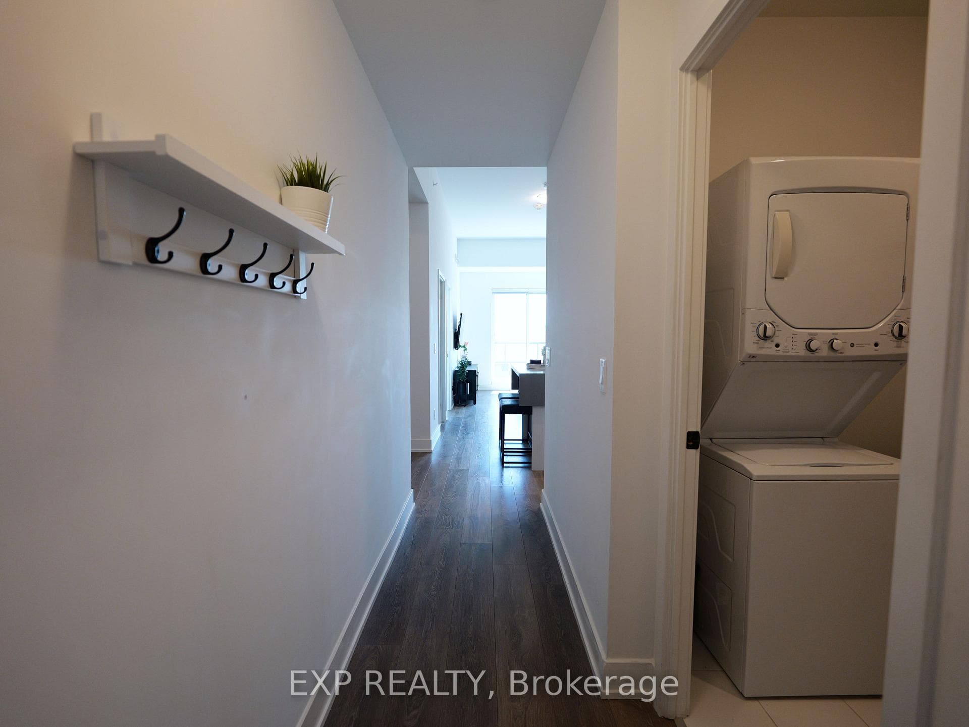 2481 Taunton Road Unit 401 - Condo photo 18 of 23 in Oakville, Ontario