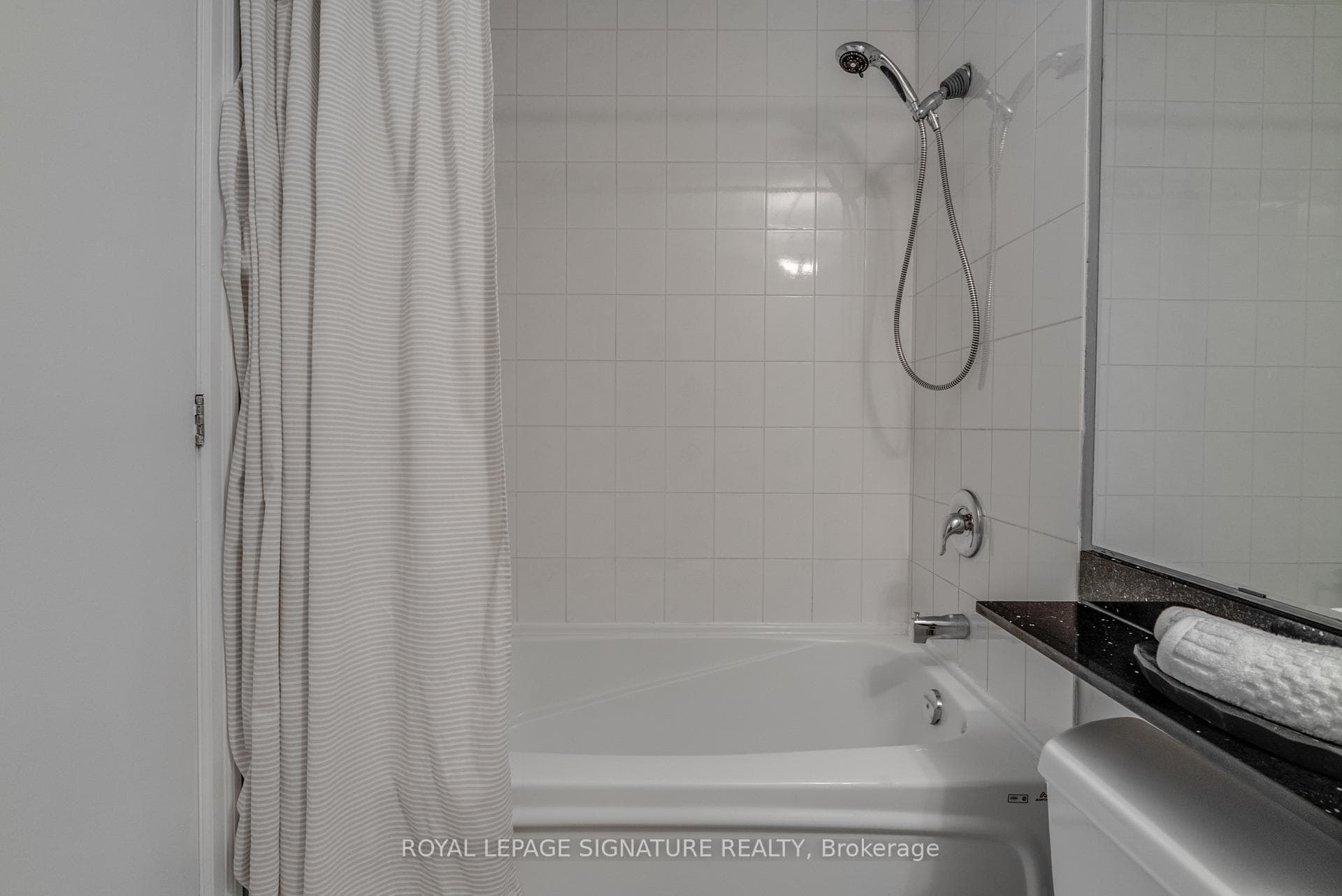 797 Don Mills Road Unit 904 - Condo photo 18 of 26 in Flemingdon Park / Don Mills, Ontario