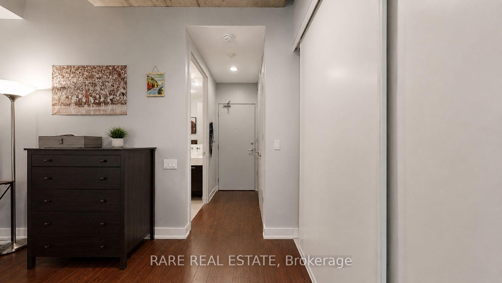 66 Portland Street Unit 205 - Condo photo 5 of 11 in Downtown Toronto / Waterfront, Ontario