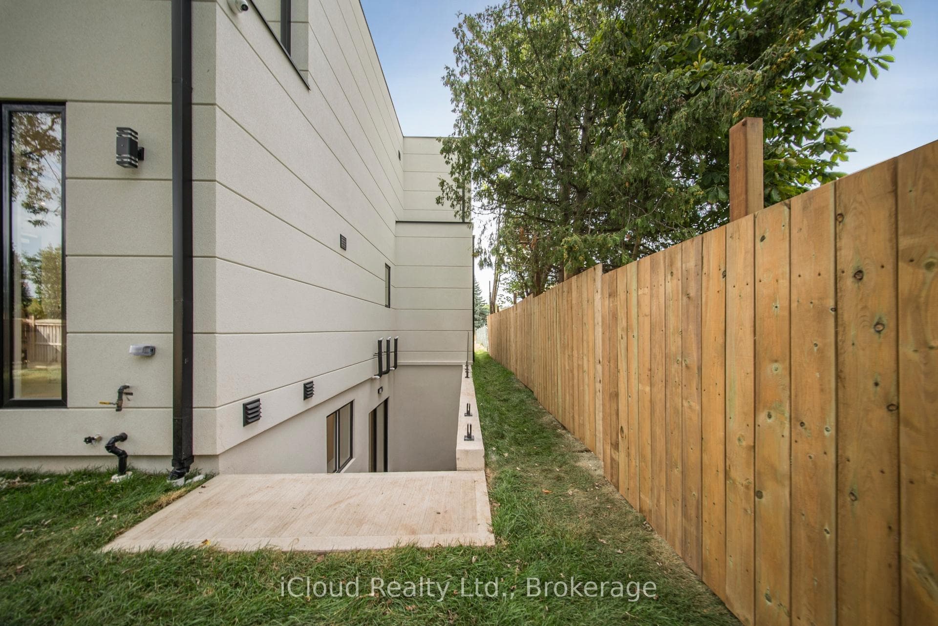 1374 Tansley Drive - Detached photo 43 of 46 in Oakville, Ontario