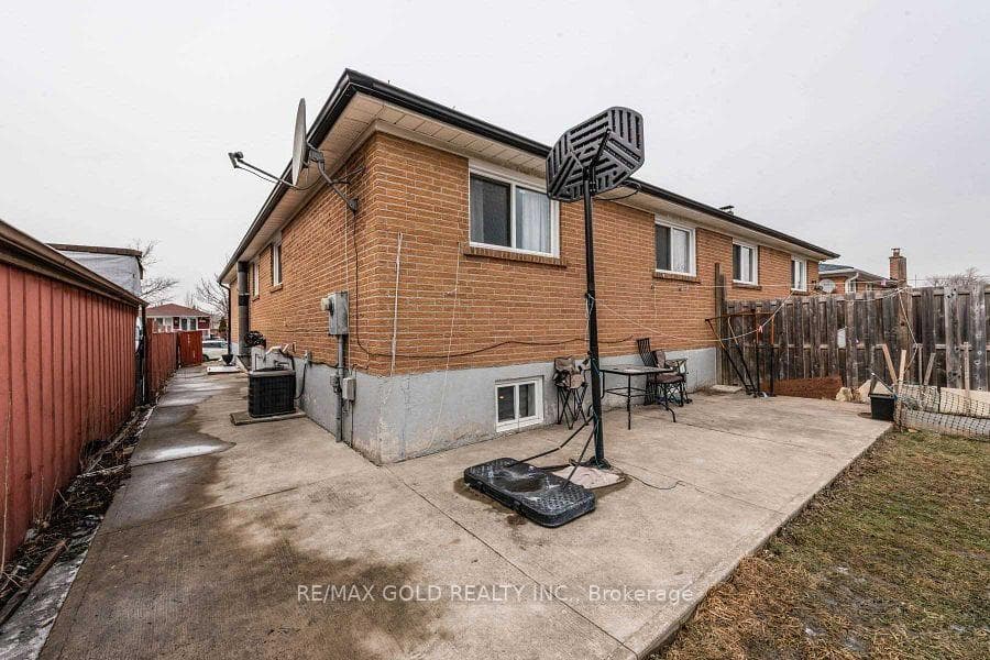 3430 Chipley Crescent - Semi-Detached photo 17 of 17 in Mississauga, Ontario