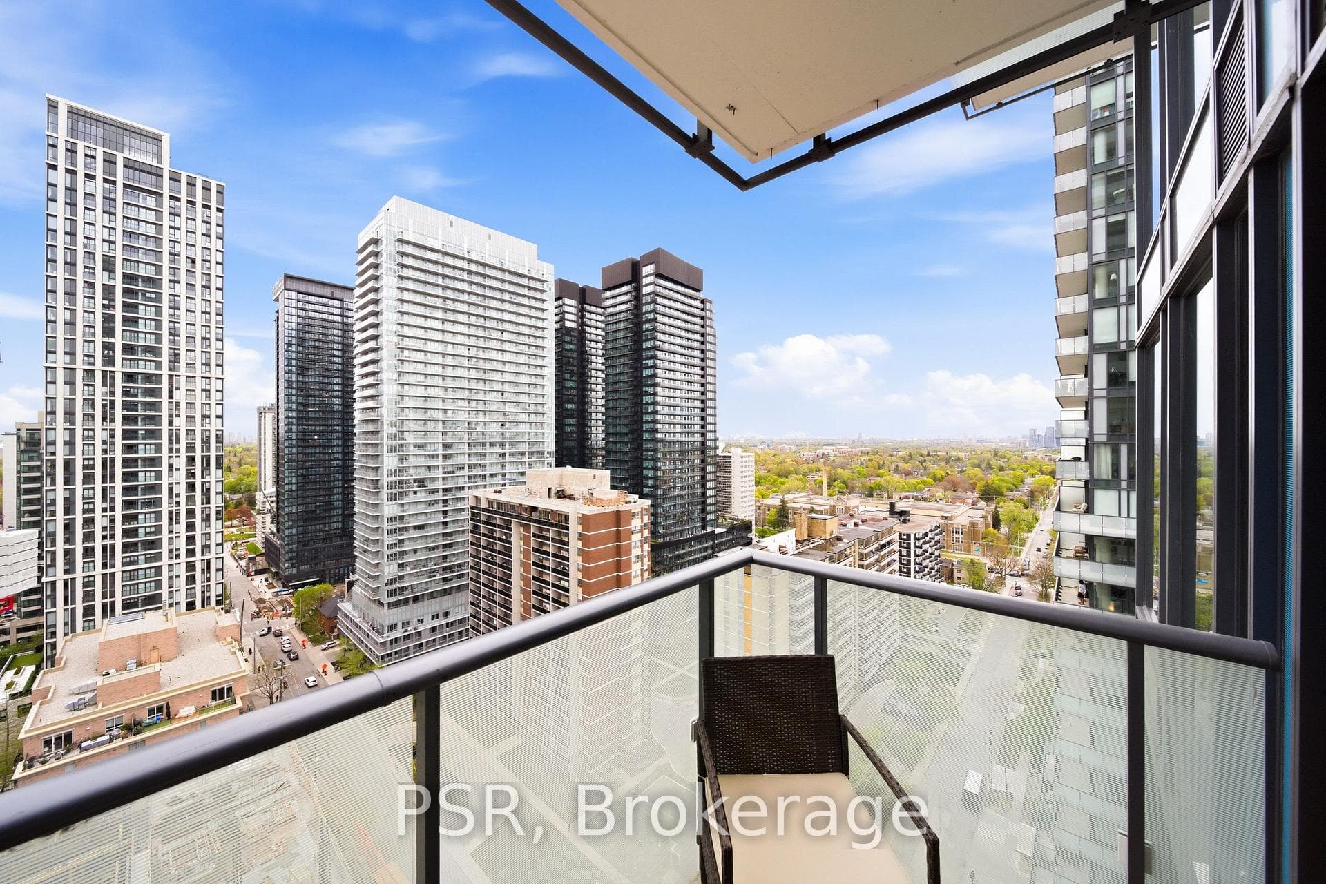 161 Roehampton Avenue Unit 2005 - Condo photo 23 of 25 in Leaside / Davisville, Ontario