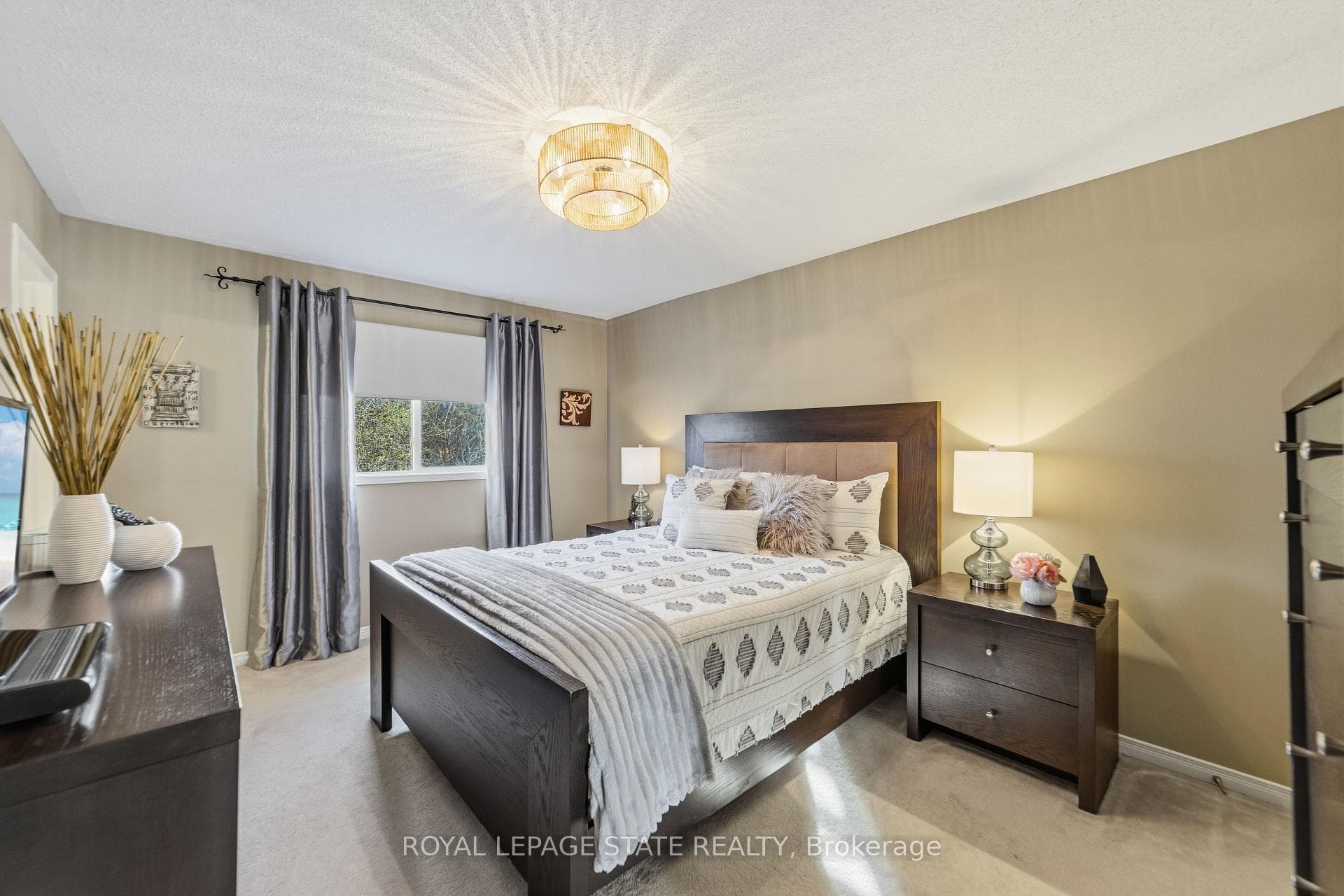 1795 Creek Way - Semi-Detached photo 17 of 38 in Burlington, Ontario