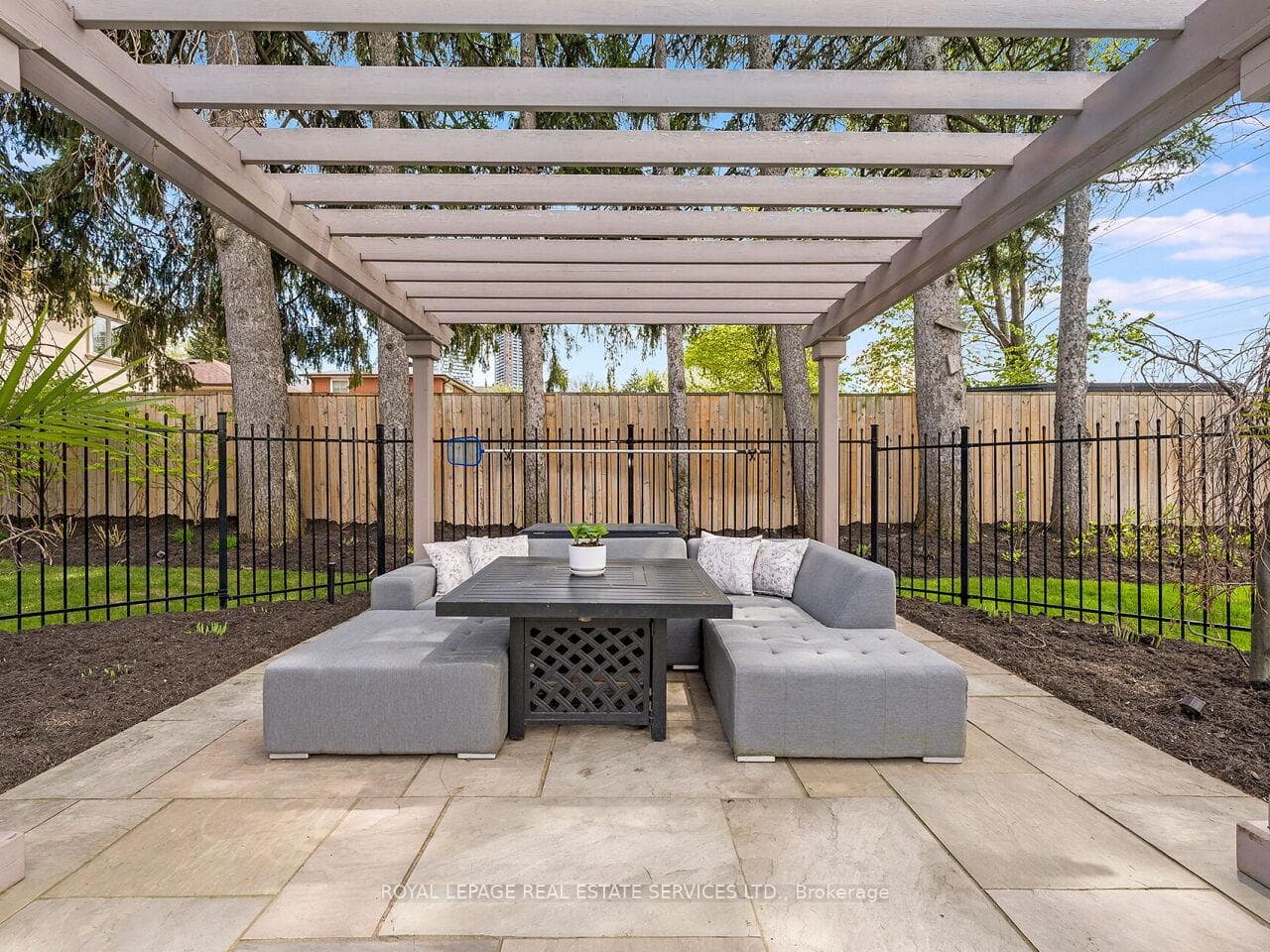 24 Jopling Avenue - Detached photo 41 of 47 in Etobicoke (Islington / Rexdale), Ontario