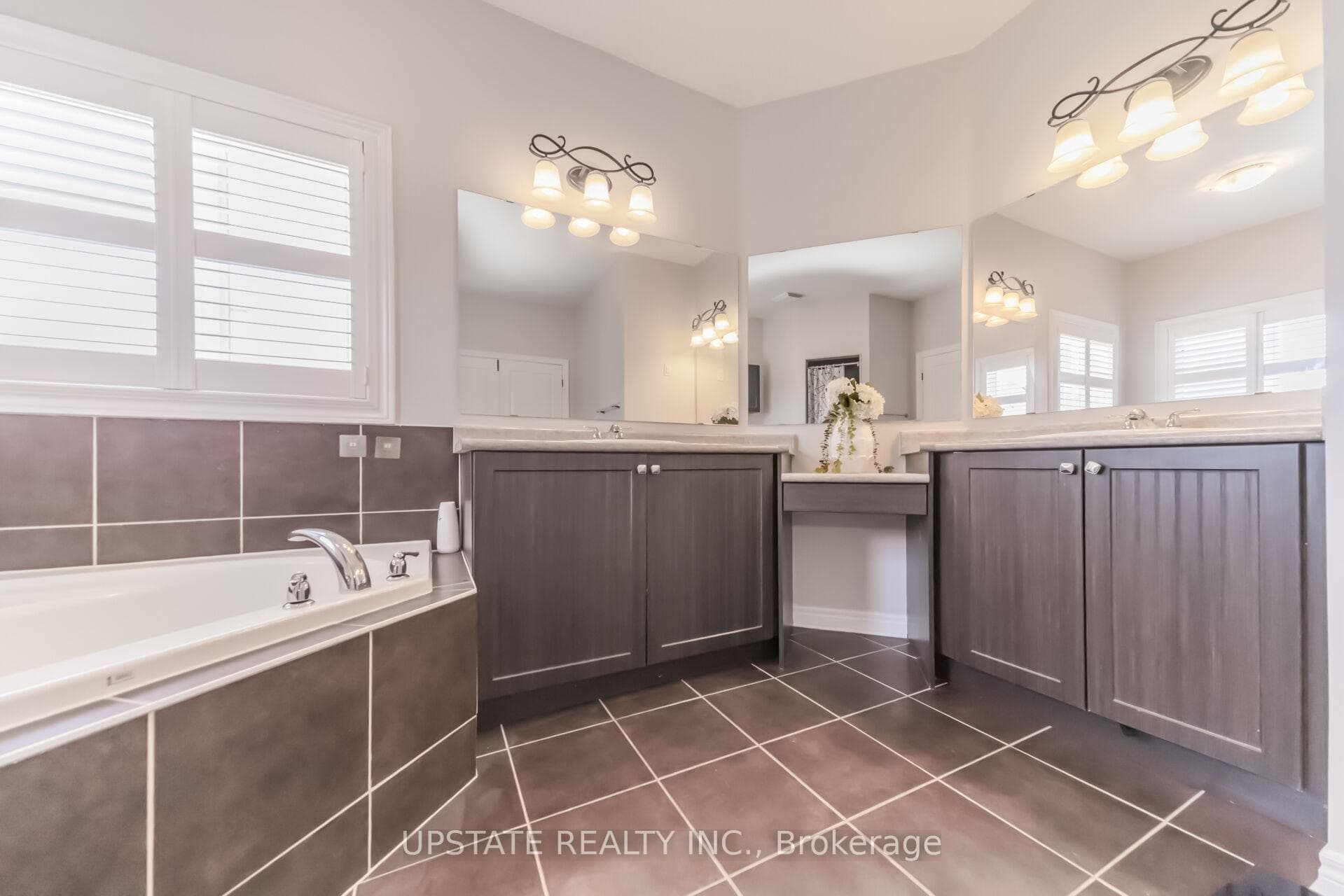 150 Lloyd Sanderson Drive - Detached photo 24 of 48 in Brampton, Ontario