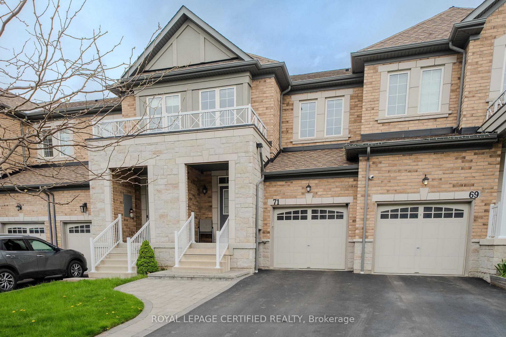 71 Rimrock. Crescent - home for sale in Whitby, Ontario