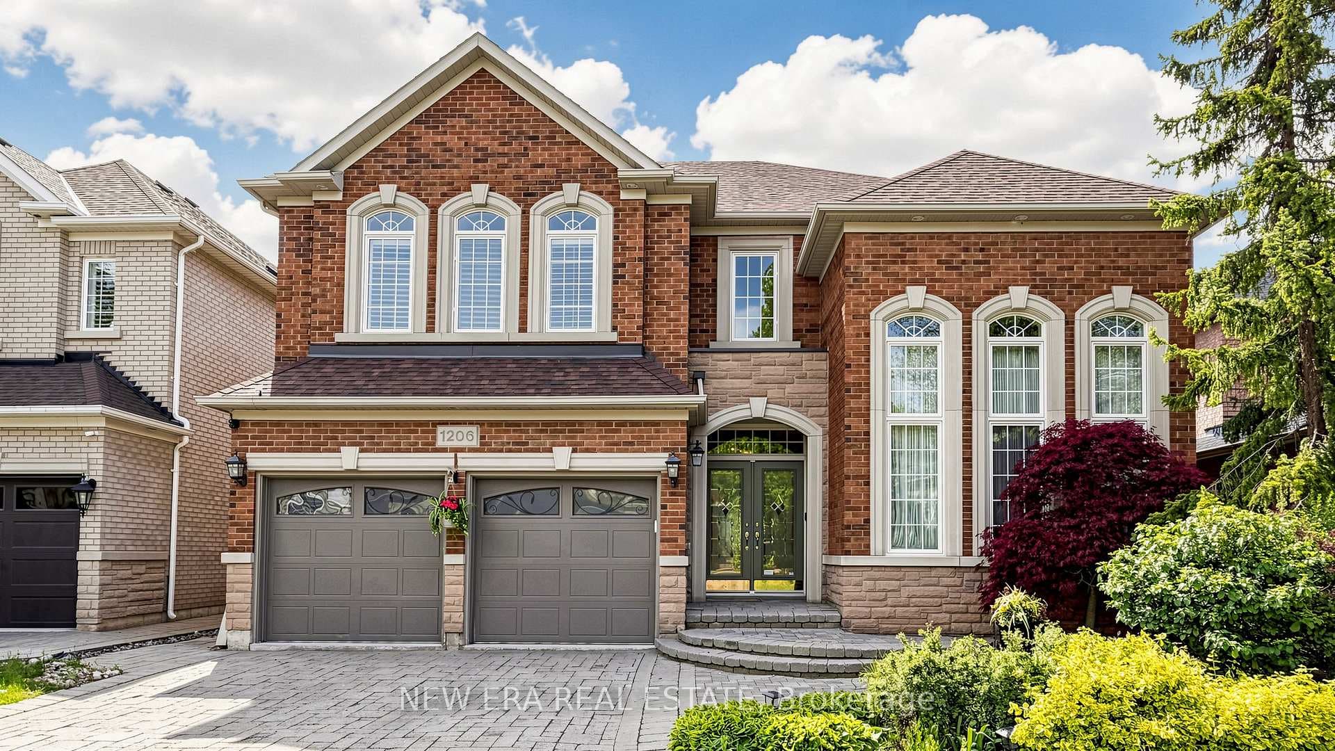1206 Lindenrock Drive - Detached photo 1 of 50 in Oakville, Ontario