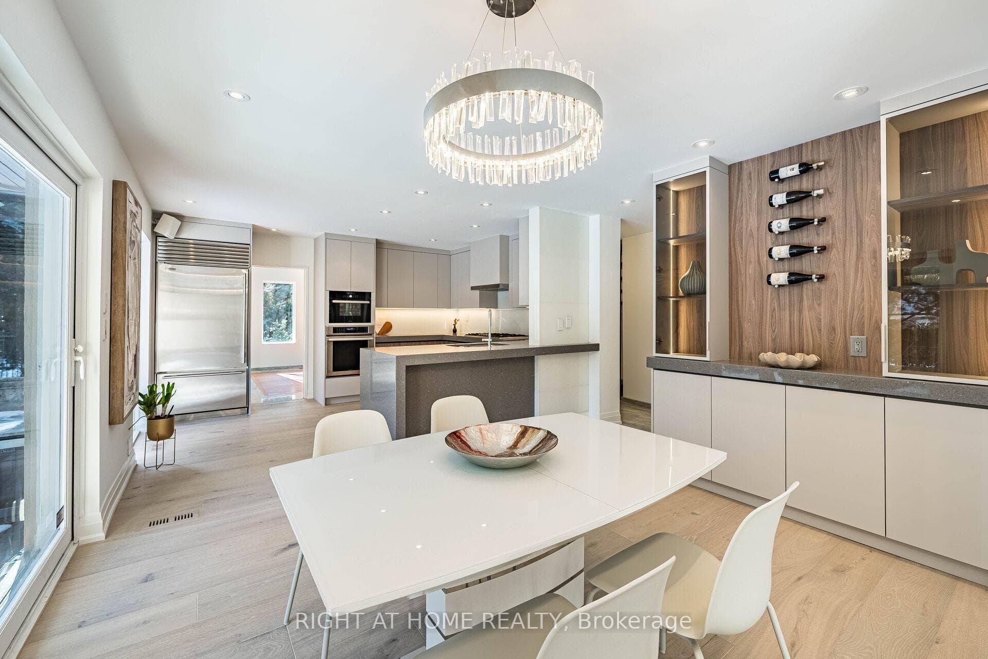 1 Friars Lane - Detached photo 21 of 50 in Etobicoke (Islington / Rexdale), Ontario