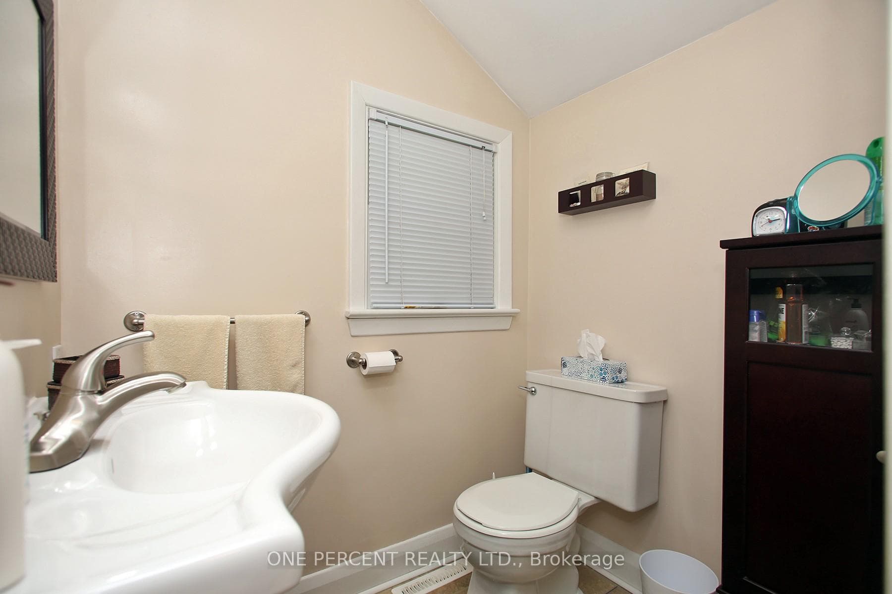 2455 Rebecca Street - Detached photo 15 of 31 in Oakville, Ontario