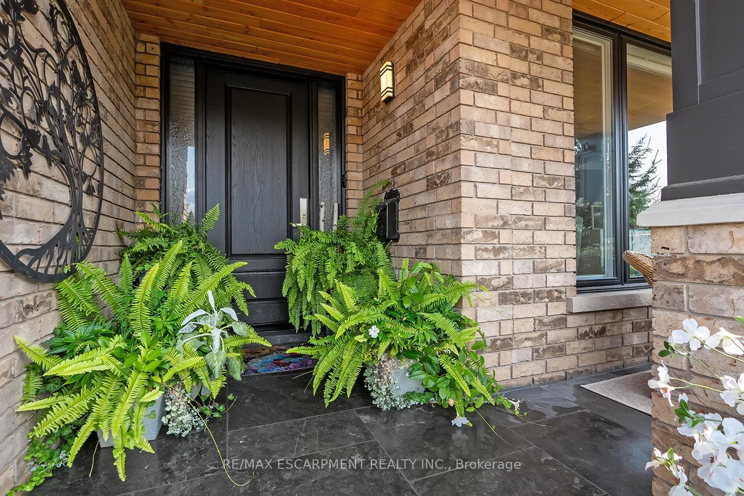 4252 Sarazen Drive - Detached photo 4 of 50 in Burlington, Ontario