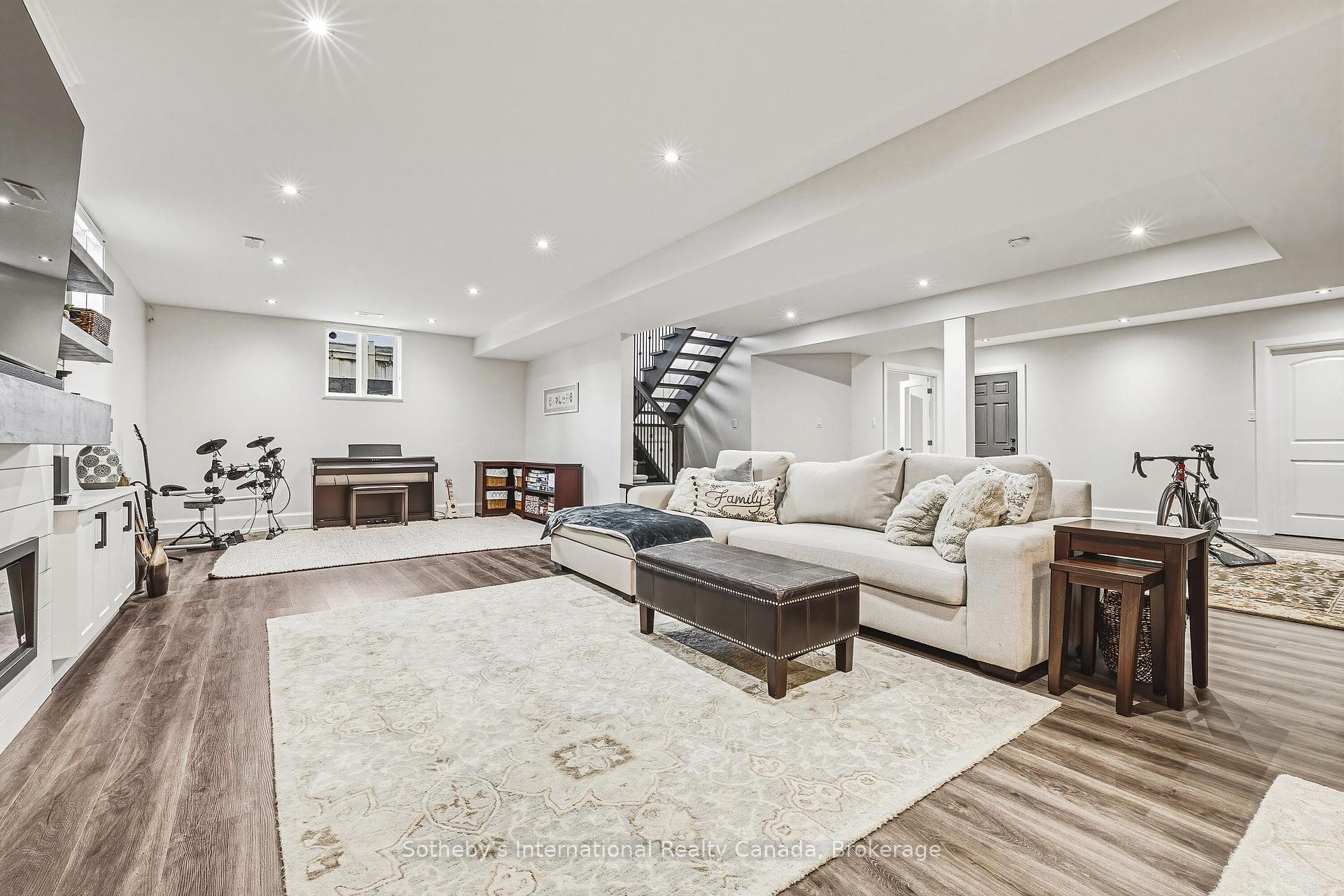476 Patricia Drive - Detached photo 37 of 49 in Burlington, Ontario