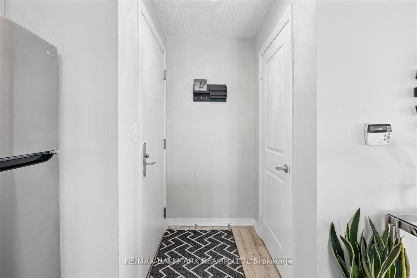 30 Herons Hill Way Unit 906 - Condo photo 5 of 39 in Hillcrest Village / Bayview Village, Ontario