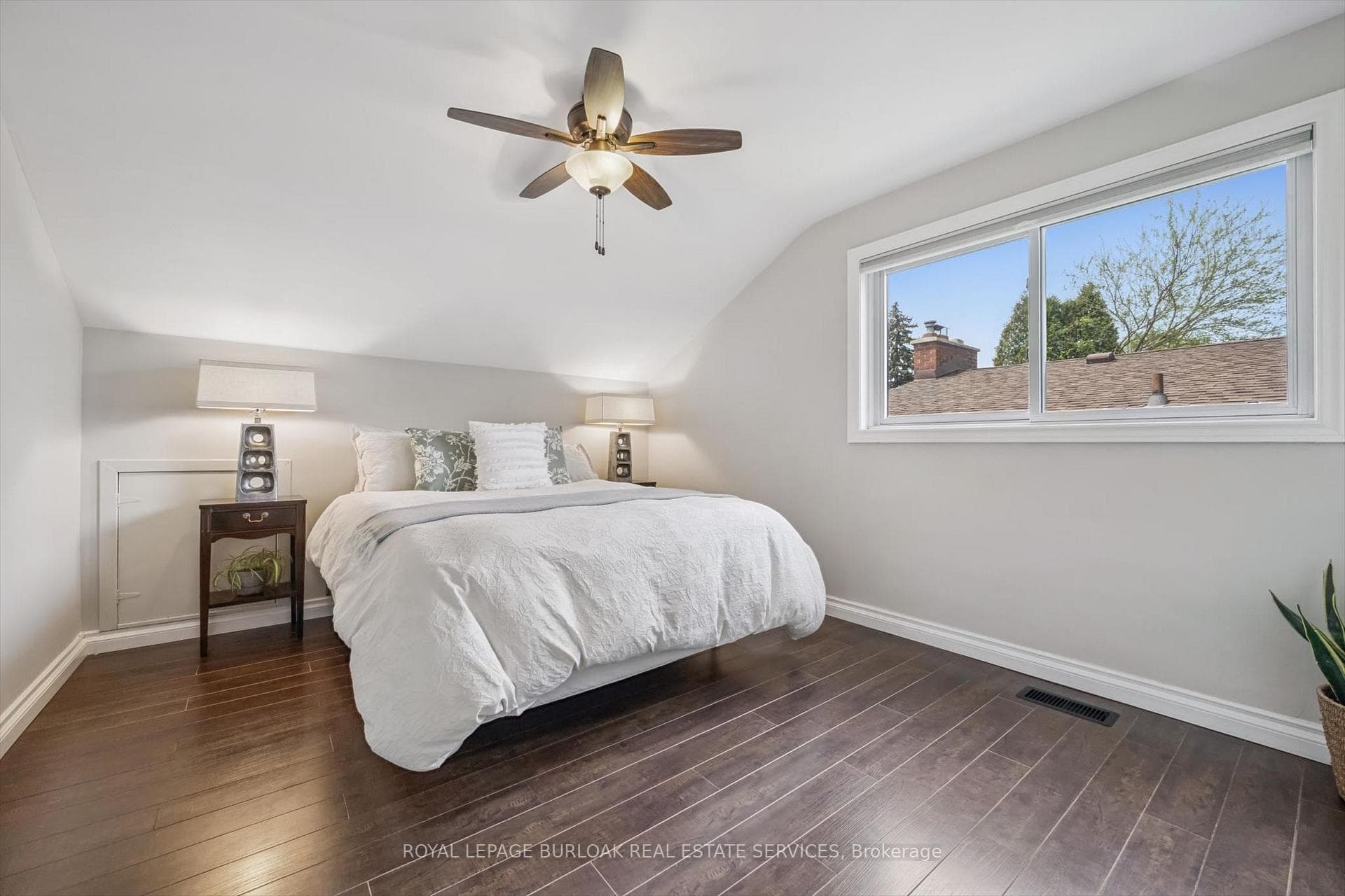 291 Strathcona Drive - Detached photo 16 of 40 in Burlington, Ontario