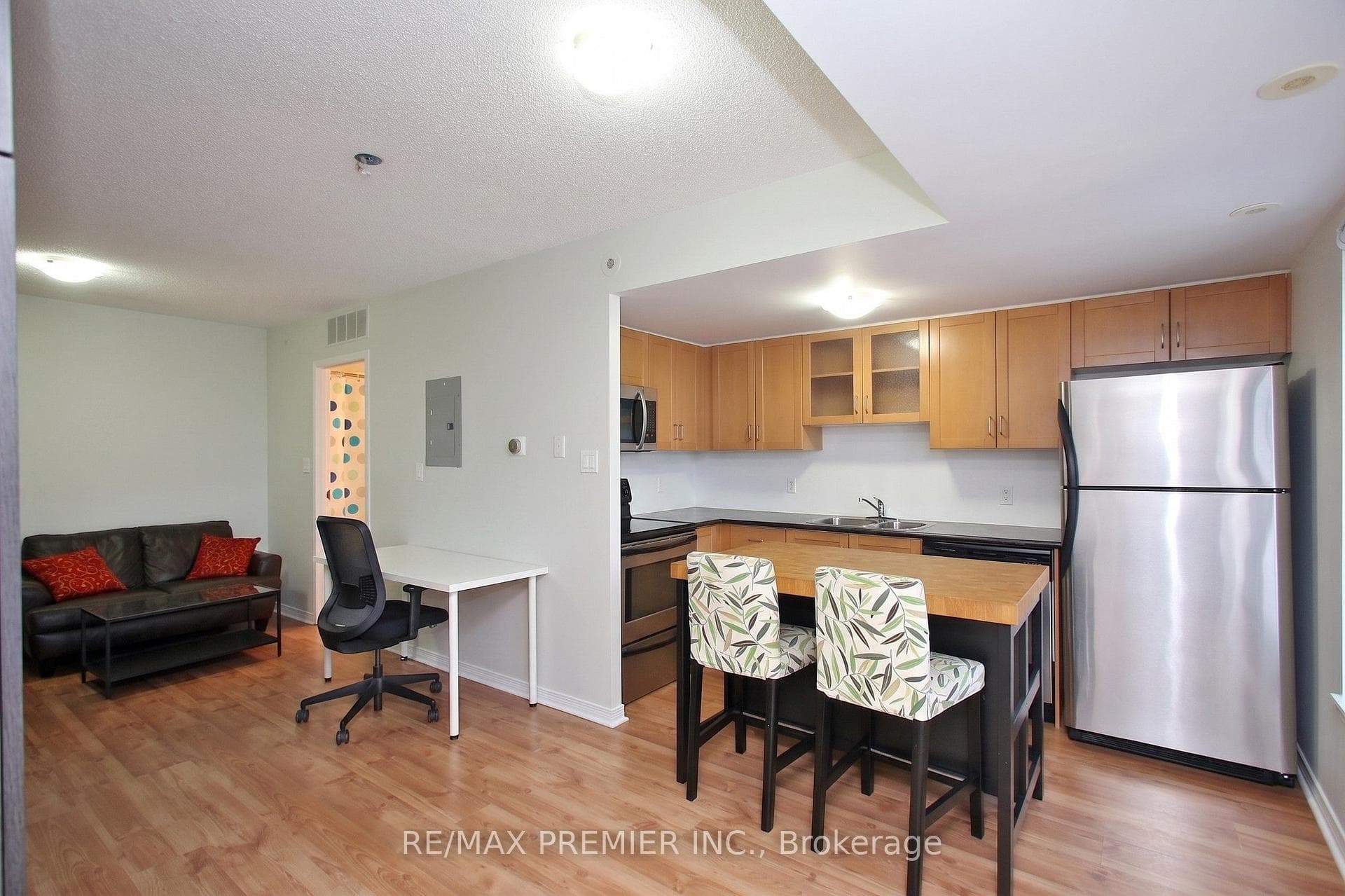 22 Western Battery Road Unit 109 - Condo photo 6 of 20 in Downtown Toronto / Waterfront, Ontario