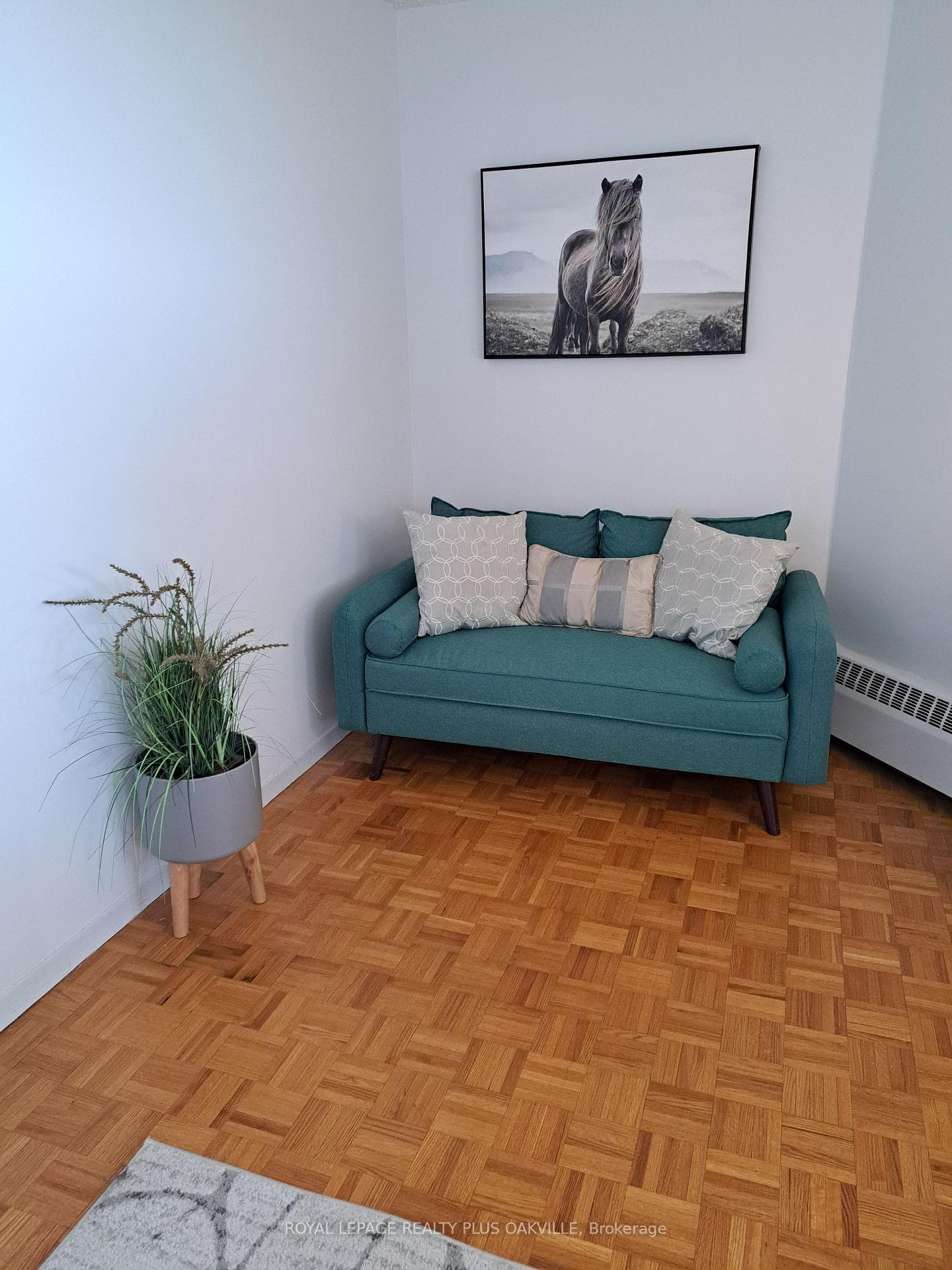 212 Kerr Street Unit 909 - Condo photo 27 of 33 in Oakville, Ontario