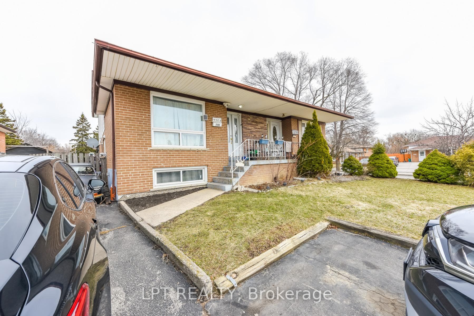 7101 Codlin Avenue - Semi-Detached for sale in Streetsville, Ontario