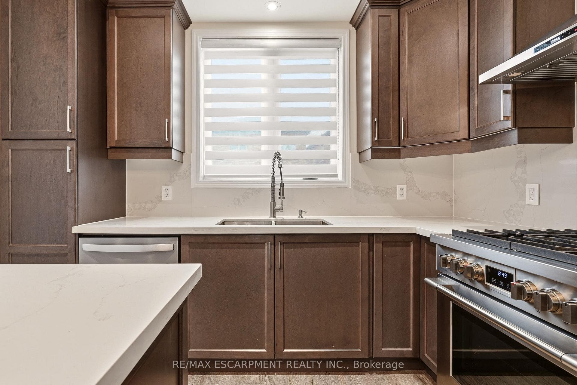 1364 Sycamore Garden - Townhouse photo 9 of 43 in Milton, Ontario
