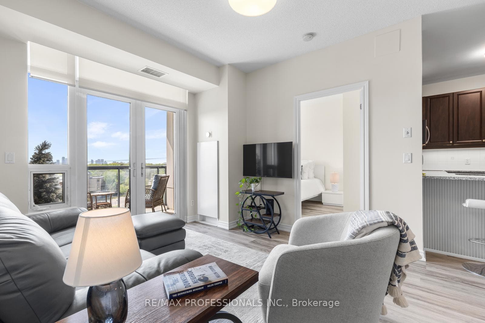 1135 Royal York Road Unit 801 - Condo photo 5 of 17 in Etobicoke (Islington / Rexdale), Ontario