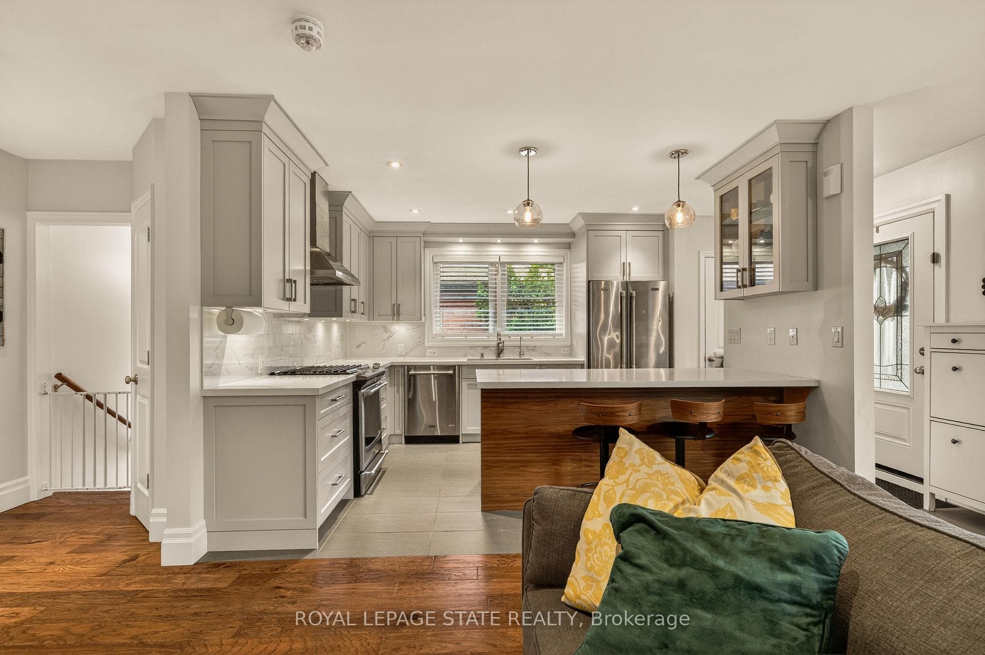 1396 Niels Avenue - Detached photo 7 of 50 in Burlington, Ontario