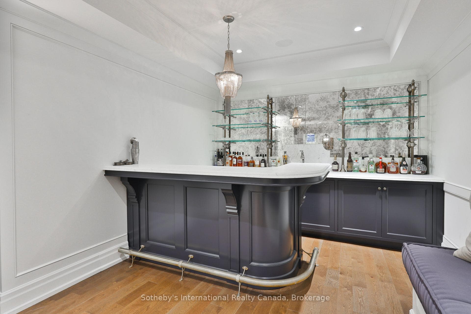 1497 Lakeshore Road - Detached photo 38 of 50 in Oakville, Ontario