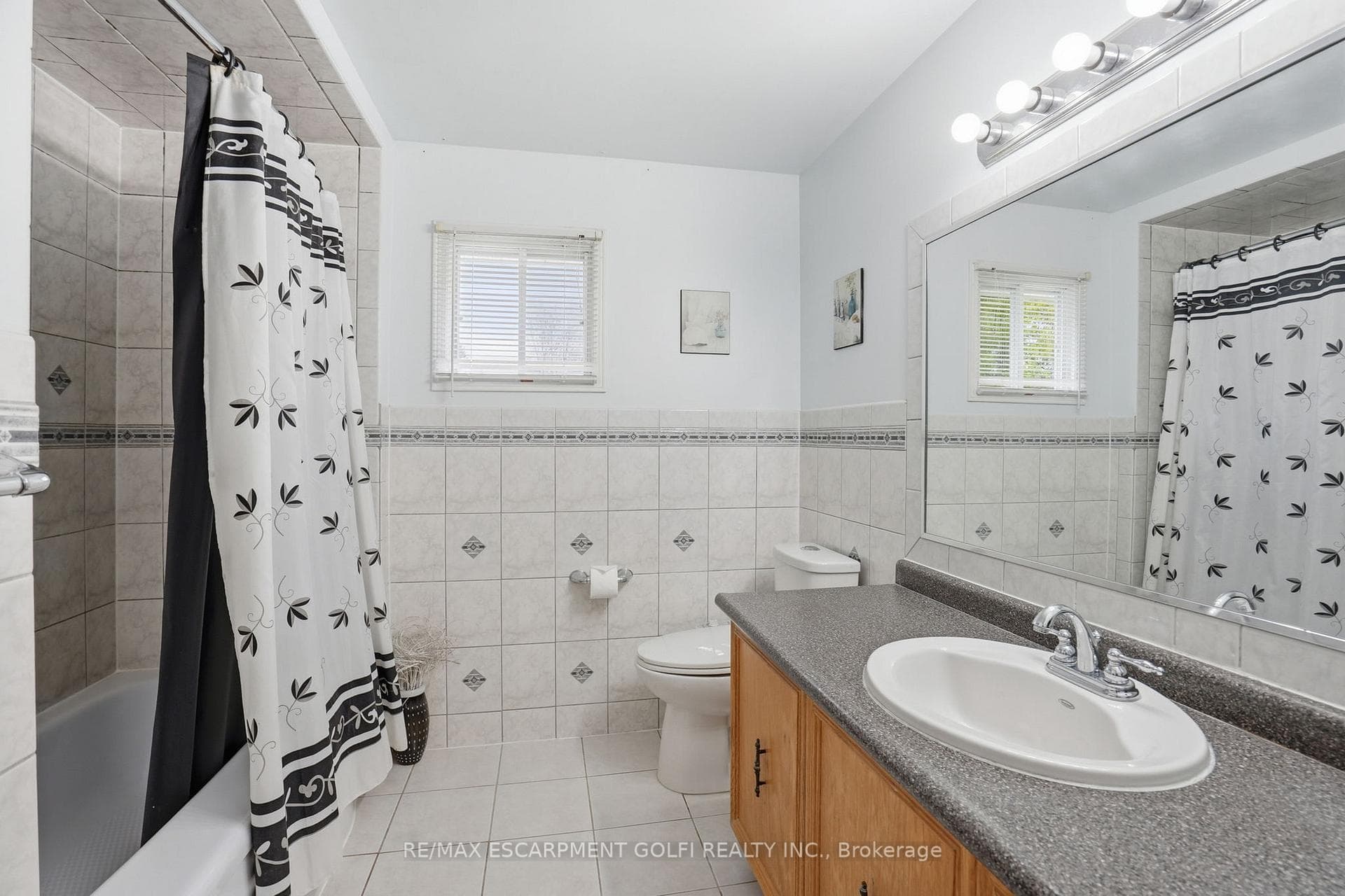 3277 Folkway Drive - Detached photo 27 of 41 in Burlington, Ontario