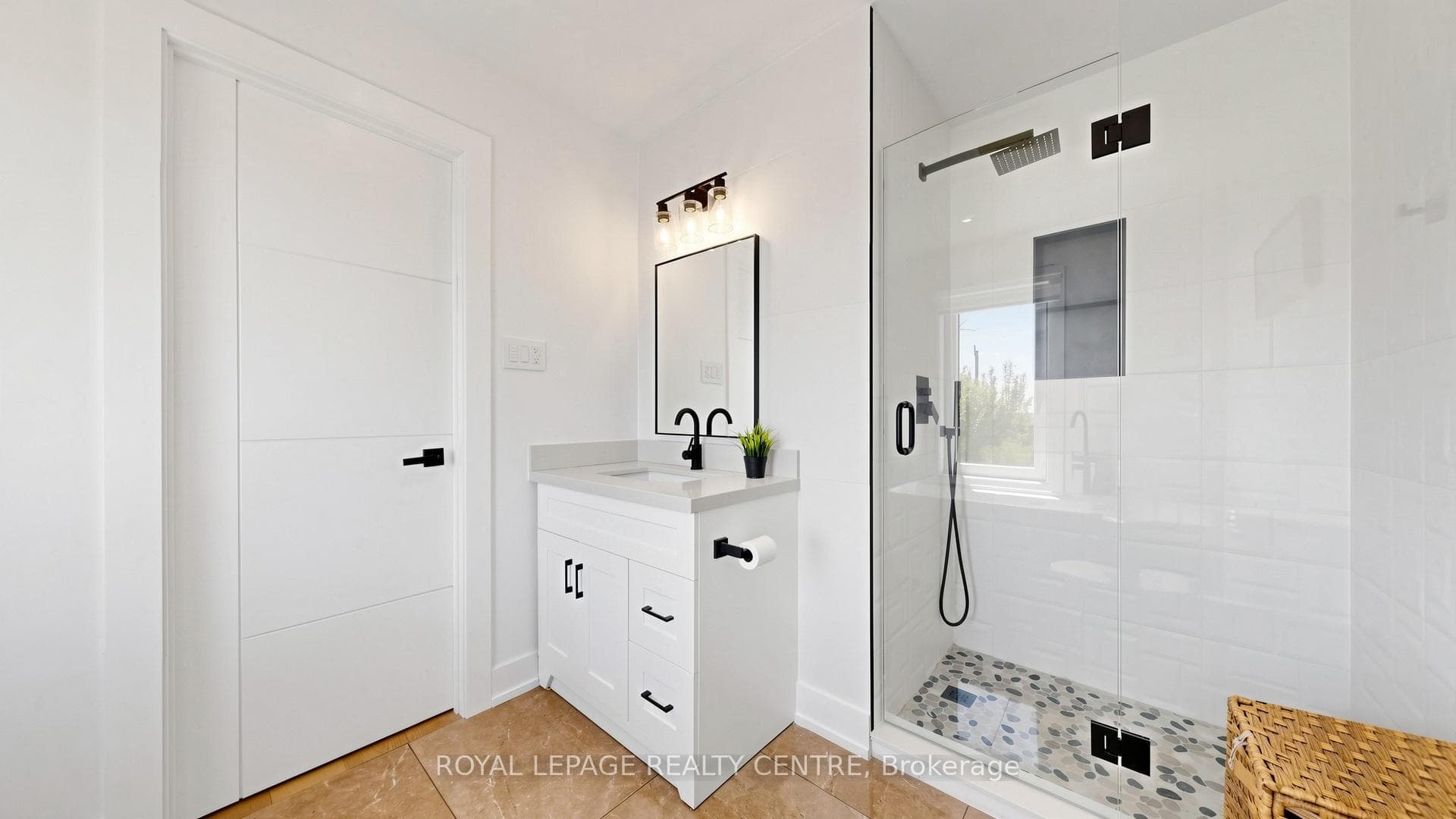 521 Old York Road - Detached photo 22 of 49 in Burlington, Ontario