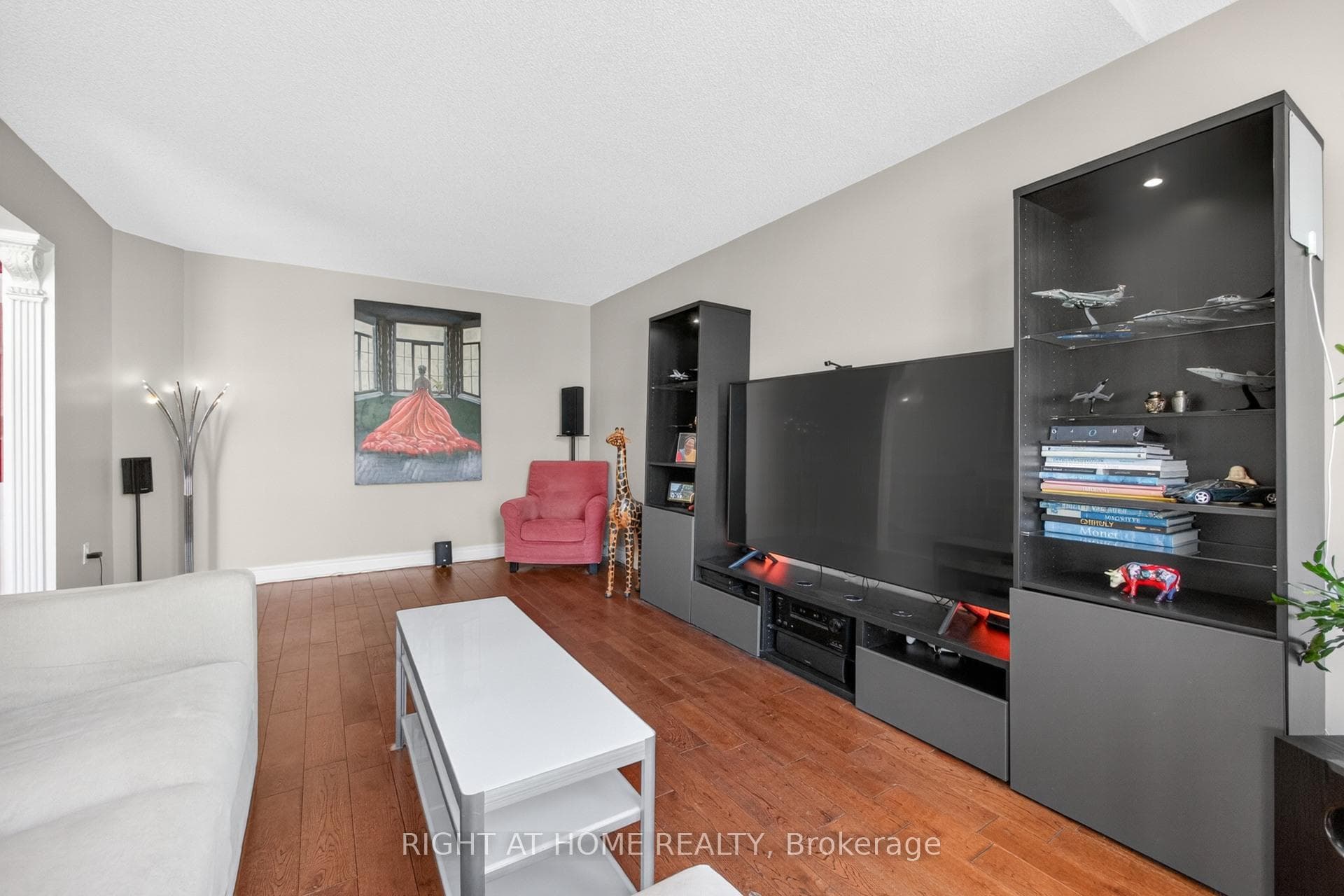 2005 Oak Springs Road - Detached photo 8 of 50 in Oakville, Ontario
