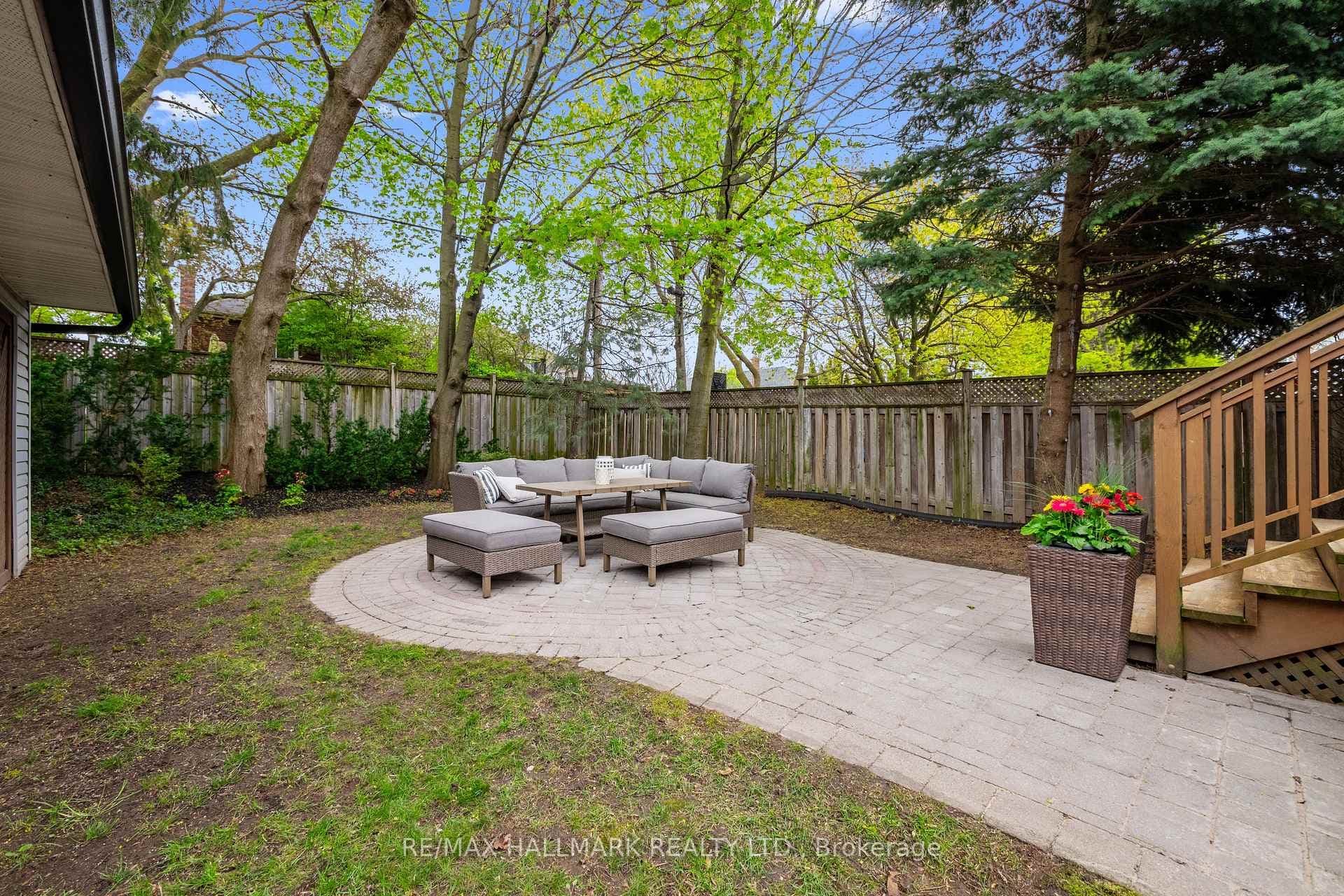 39 Briar Dale Boulevard - Detached photo 46 of 50 in Birch Cliff / Cliffside, Ontario