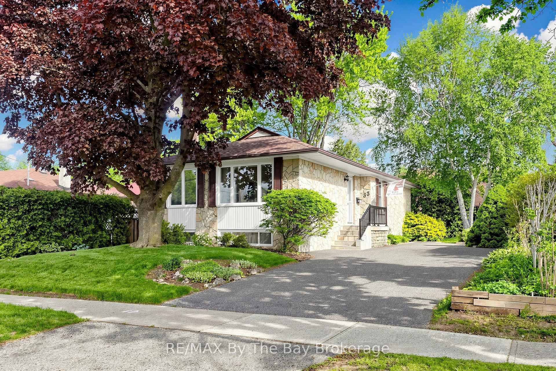 33 Ada Crescent - Detached photo 1 of 40 in Scarborough (West Hill / Highland Creek), Ontario