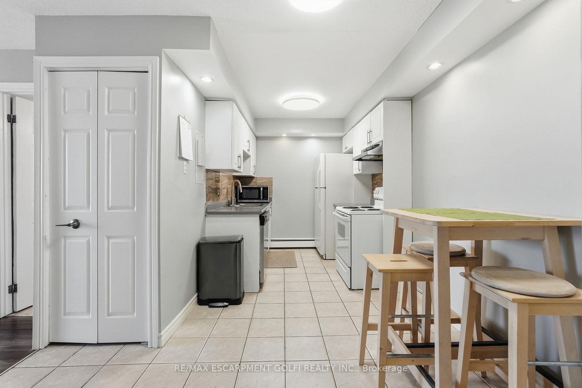 30 Summit Avenue Unit 505 - Condo photo 8 of 28 in Hamilton, Ontario