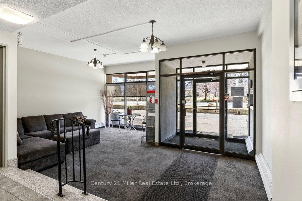1950 Main Street Unit 1108 - Condo photo 3 of 38 in Hamilton, Ontario