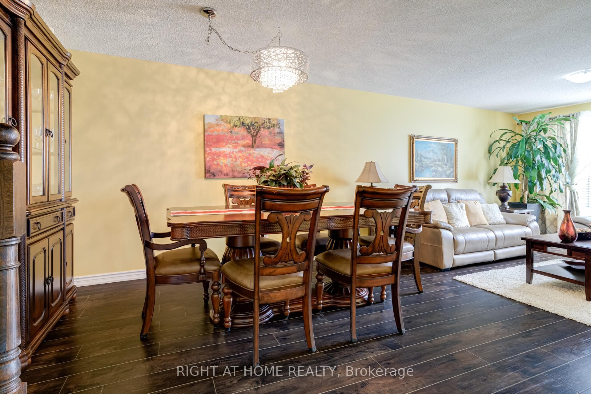 40 Salisbury Circle - Semi-Detached photo 12 of 50 in Brampton, Ontario