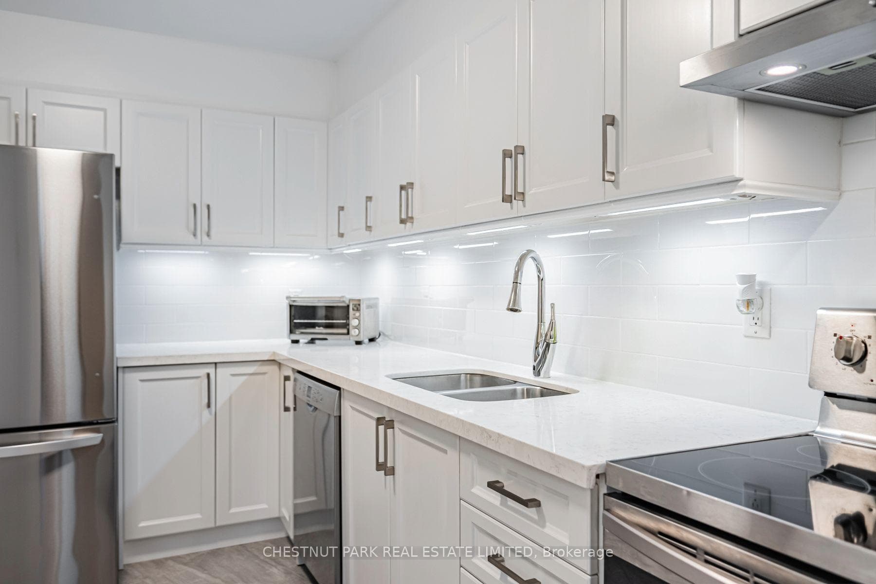 60 Pavane Linkway N/A Unit 206 - Condo photo 12 of 45 in Flemingdon Park / Don Mills, Ontario