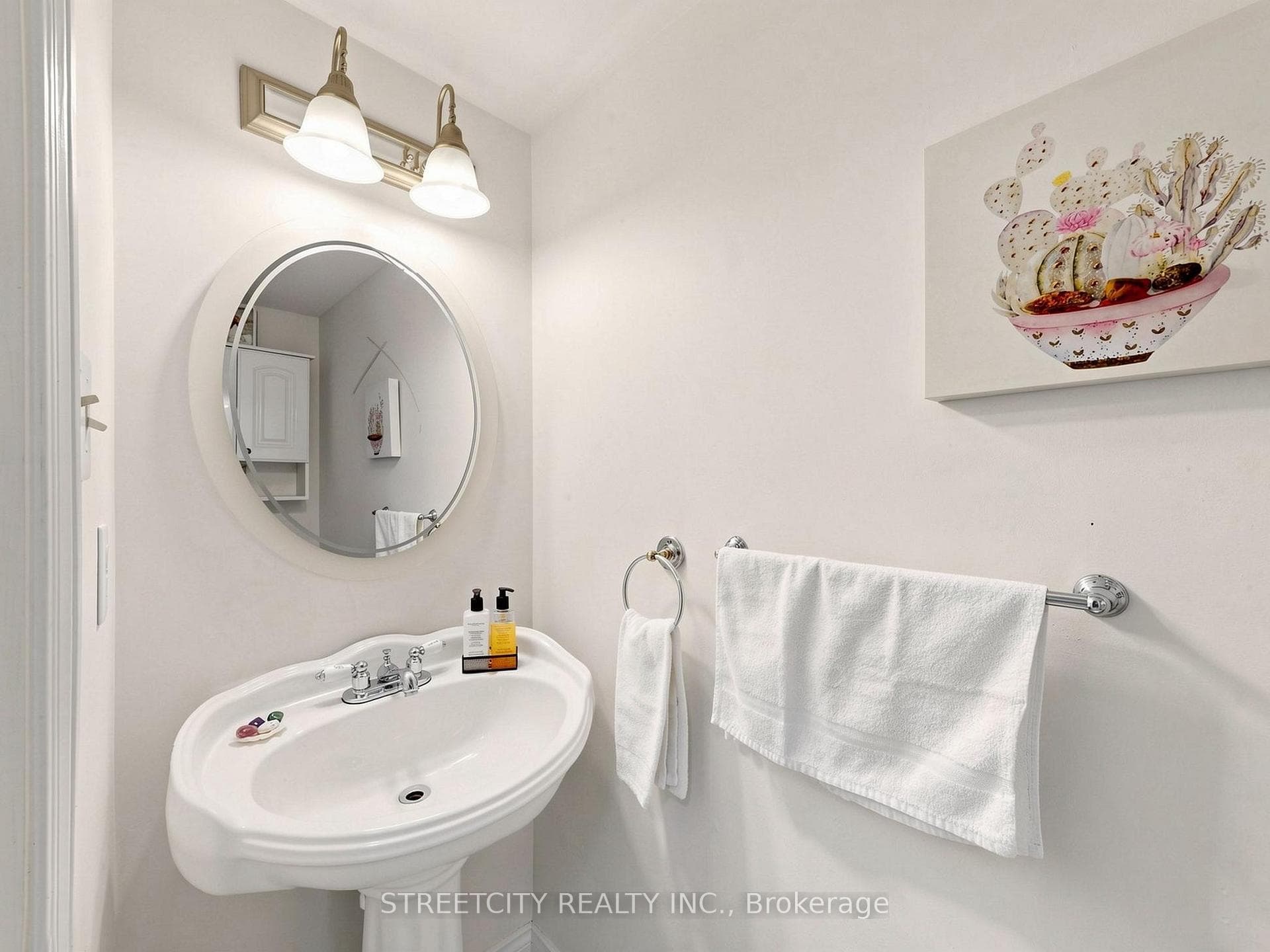 78 Waterbury Street - Townhouse photo 6 of 50 in Caledon, Ontario