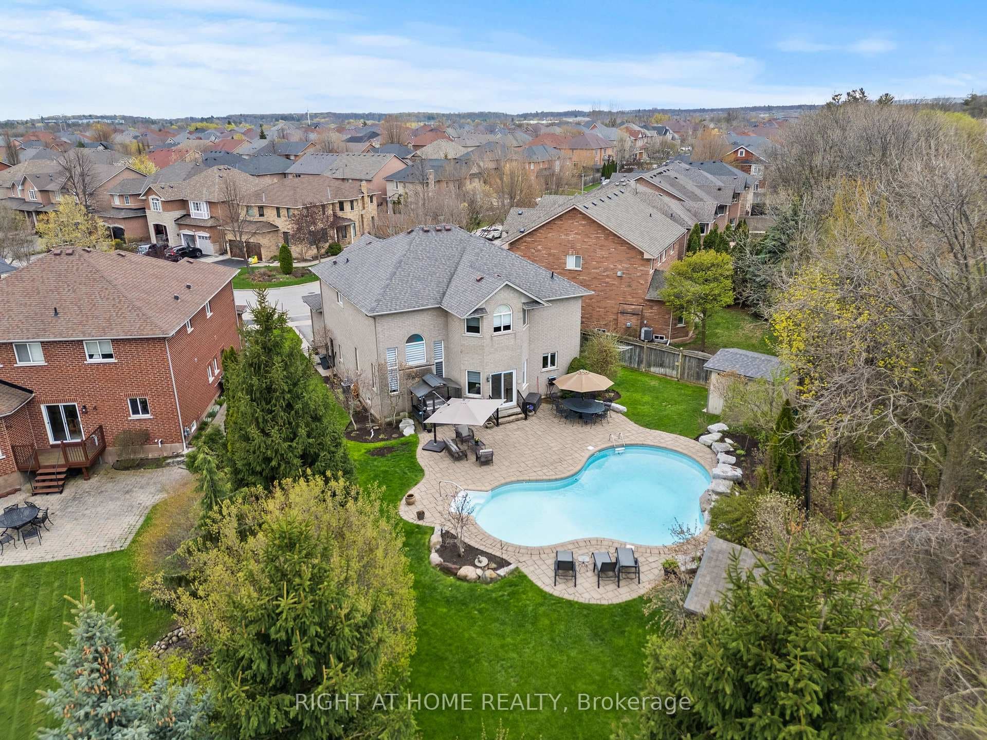 2275 Whitecliffe Way - Detached photo 30 of 38 in Oakville, Ontario