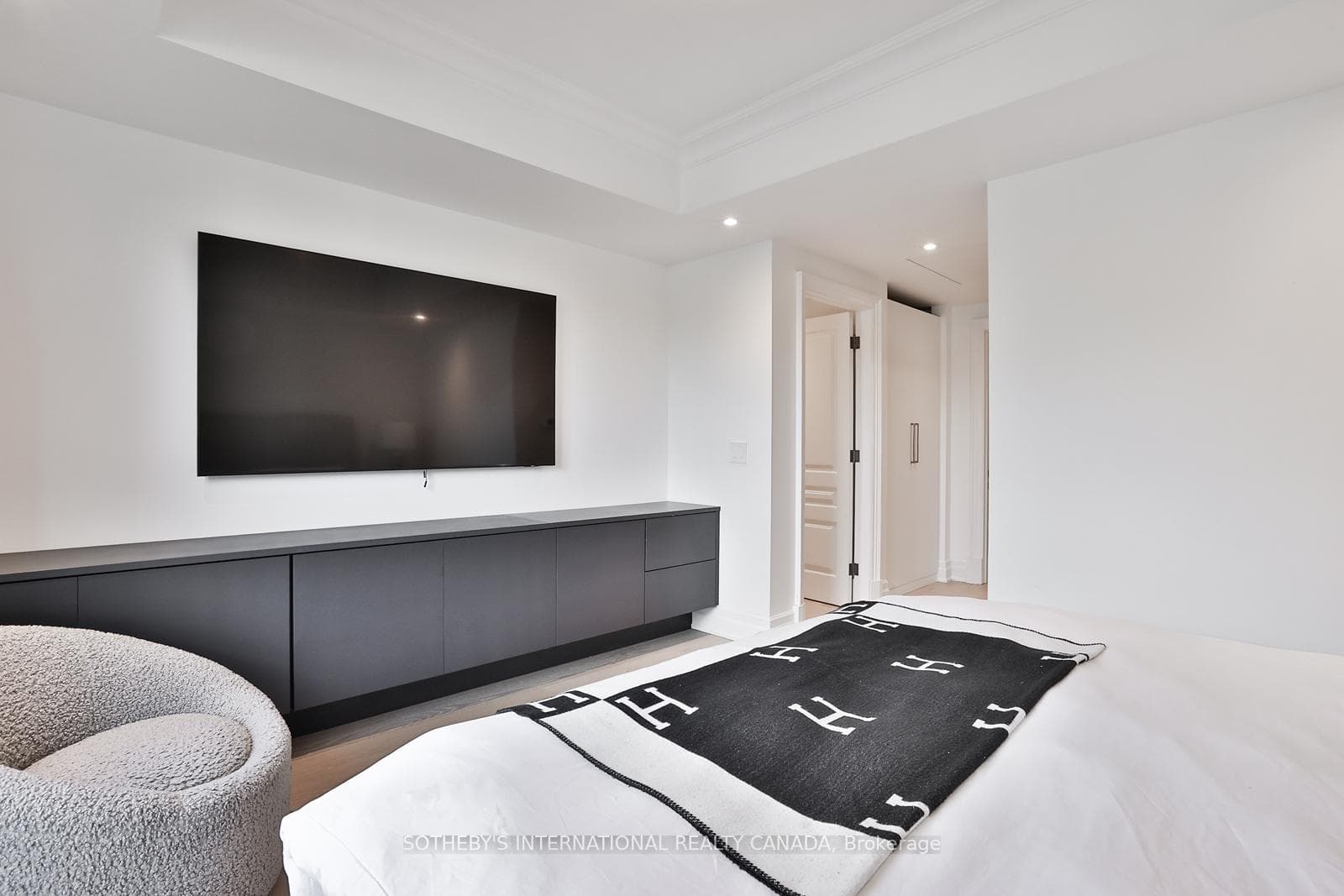 1 Forest Hill Road Unit 401 - Condo photo 30 of 36 in Annex / Yorkville / Summerhill, Ontario