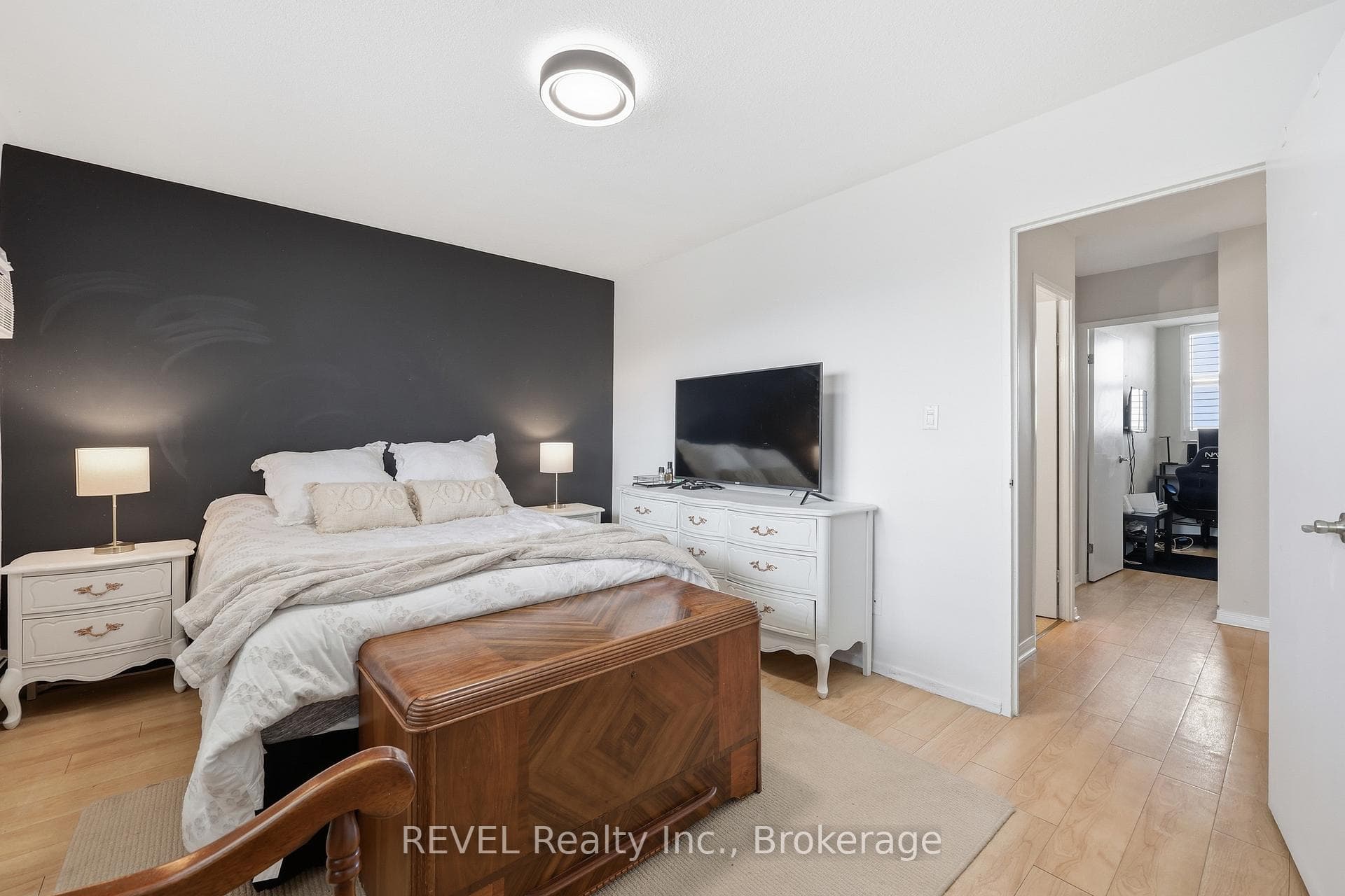 350 Quigley Road Unit 824 - Condo photo 21 of 25 in Hamilton, Ontario