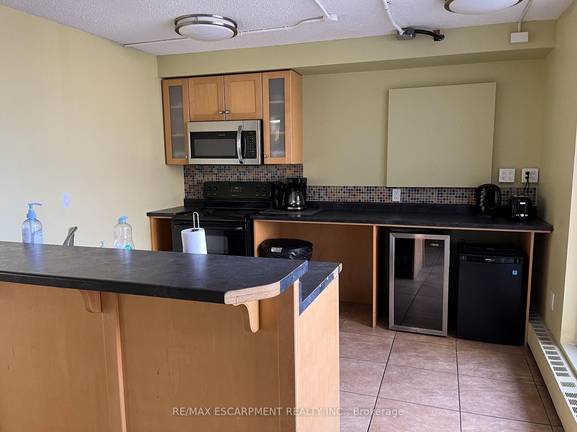 350 Quigley Road Unit 147 - Condo photo 10 of 13 in Hamilton, Ontario
