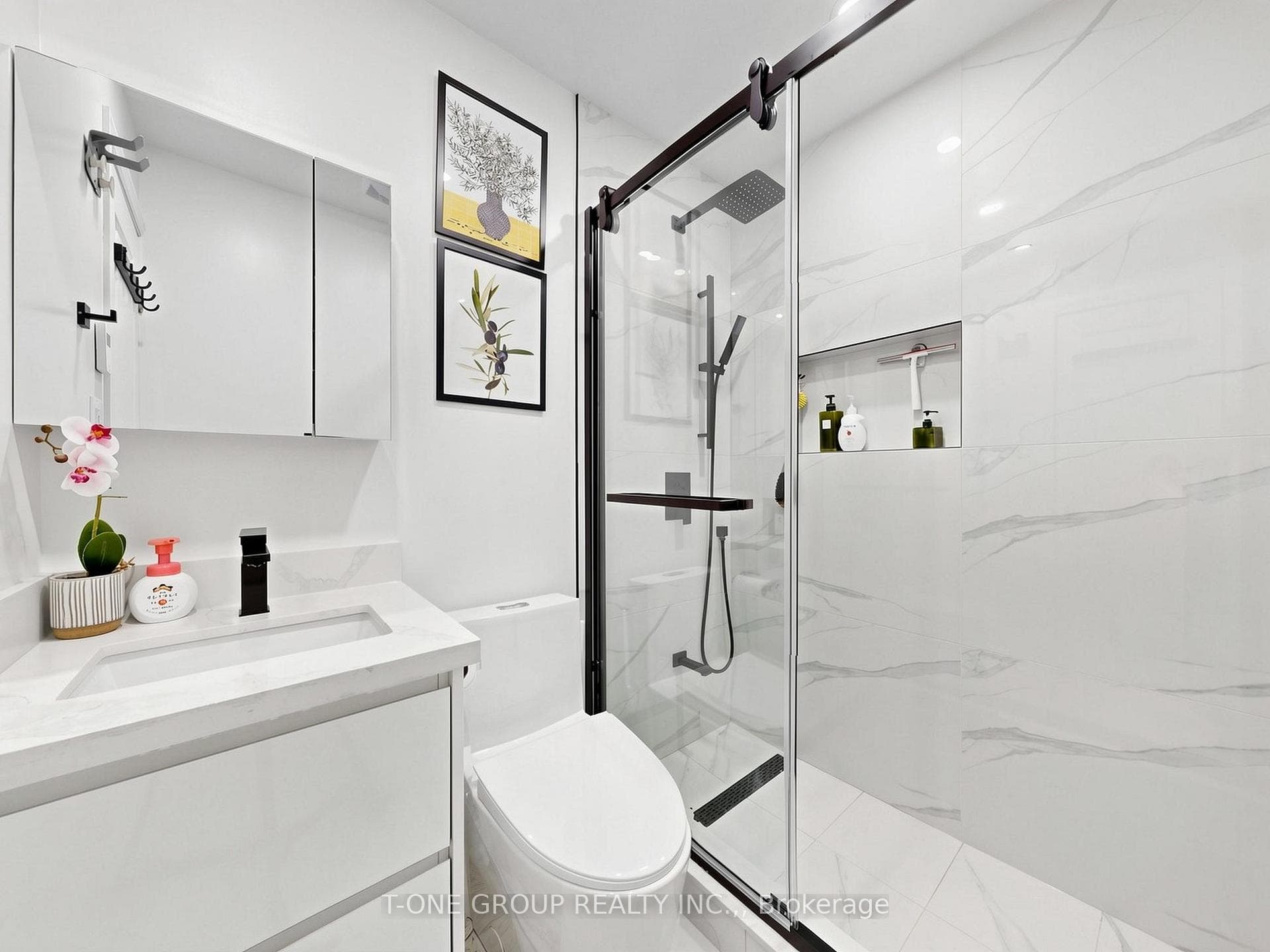 685 Rowley Common - Townhouse photo 33 of 43 in Burlington, Ontario