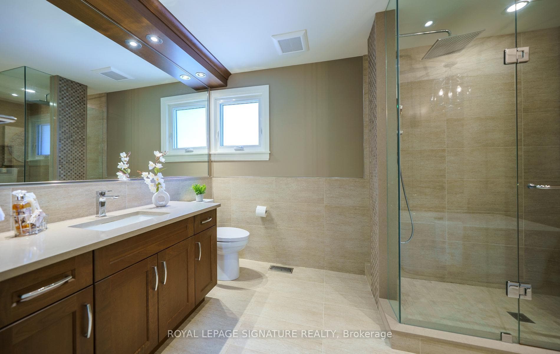 12 Abbeywood Trail - Detached photo 21 of 50 in Don Mills / Parkwoods / Victoria Village, Ontario