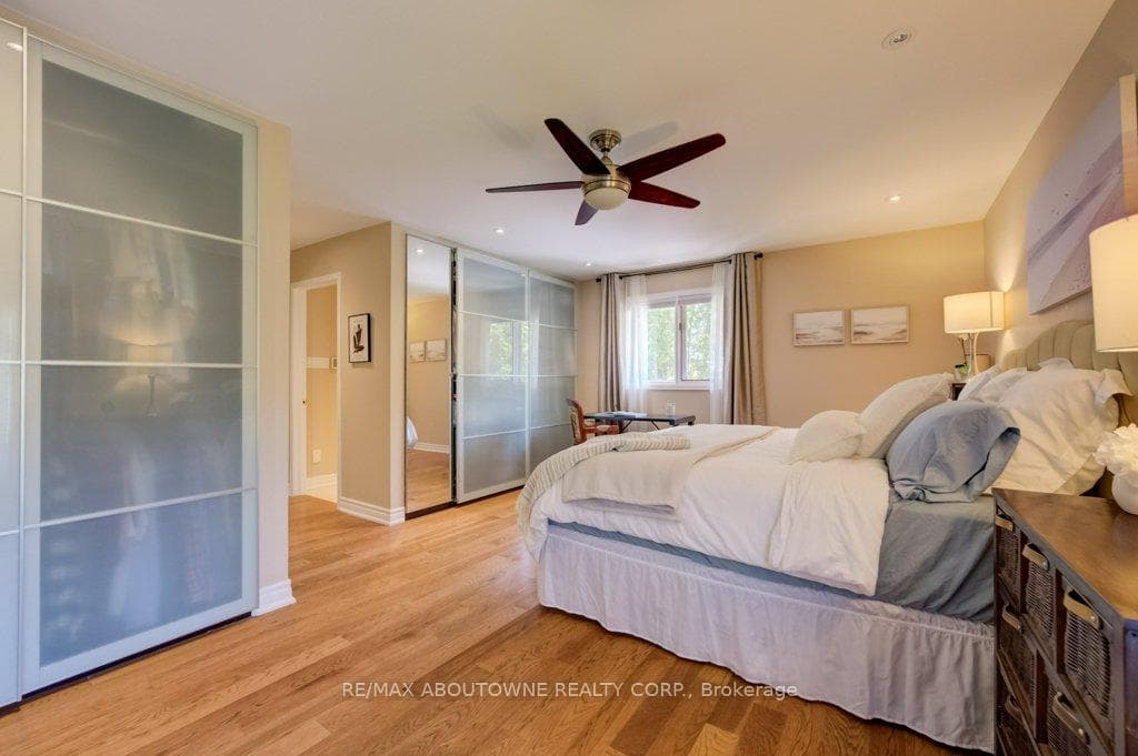 1300 Old Bridle Path - Detached photo 18 of 43 in Oakville, Ontario