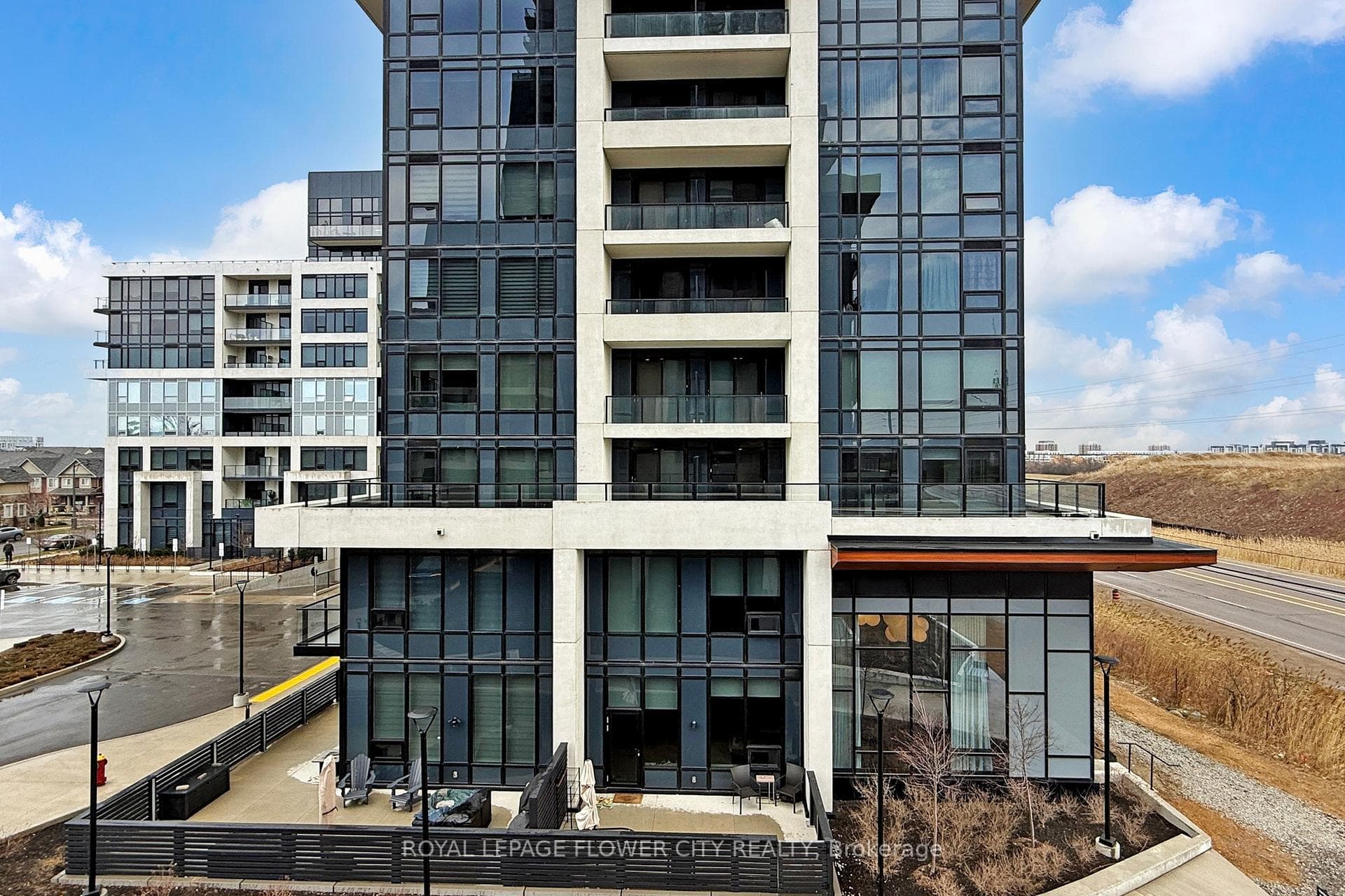 3220 William Coltson Avenue Unit 307 - Condo photo 33 of 50 in Oakville, Ontario