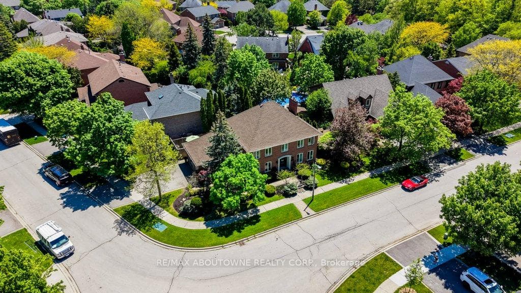 1300 Old Bridle Path - Detached photo 40 of 43 in Oakville, Ontario