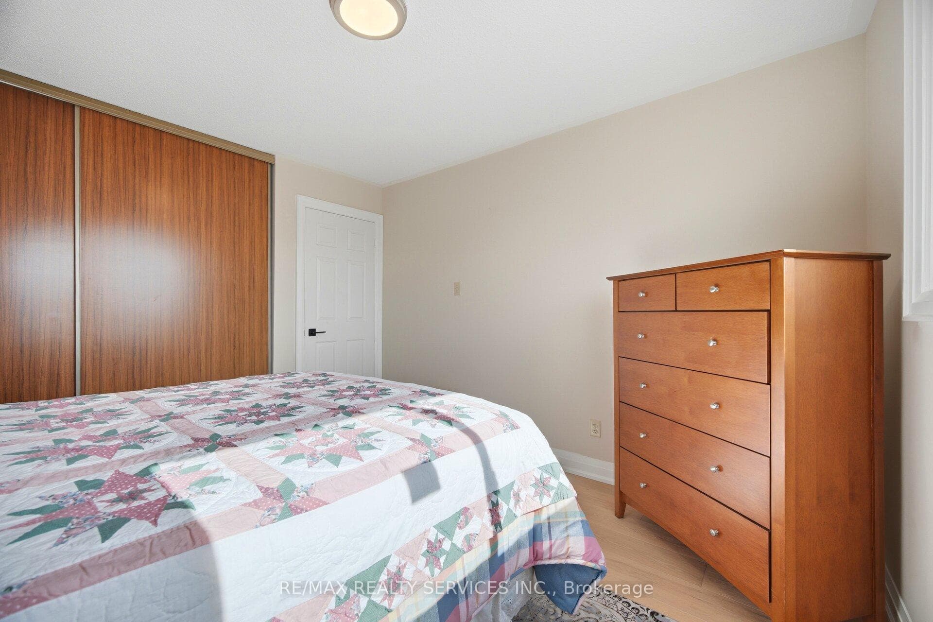 23 Newbury Crescent - Detached photo 32 of 47 in Brampton, Ontario