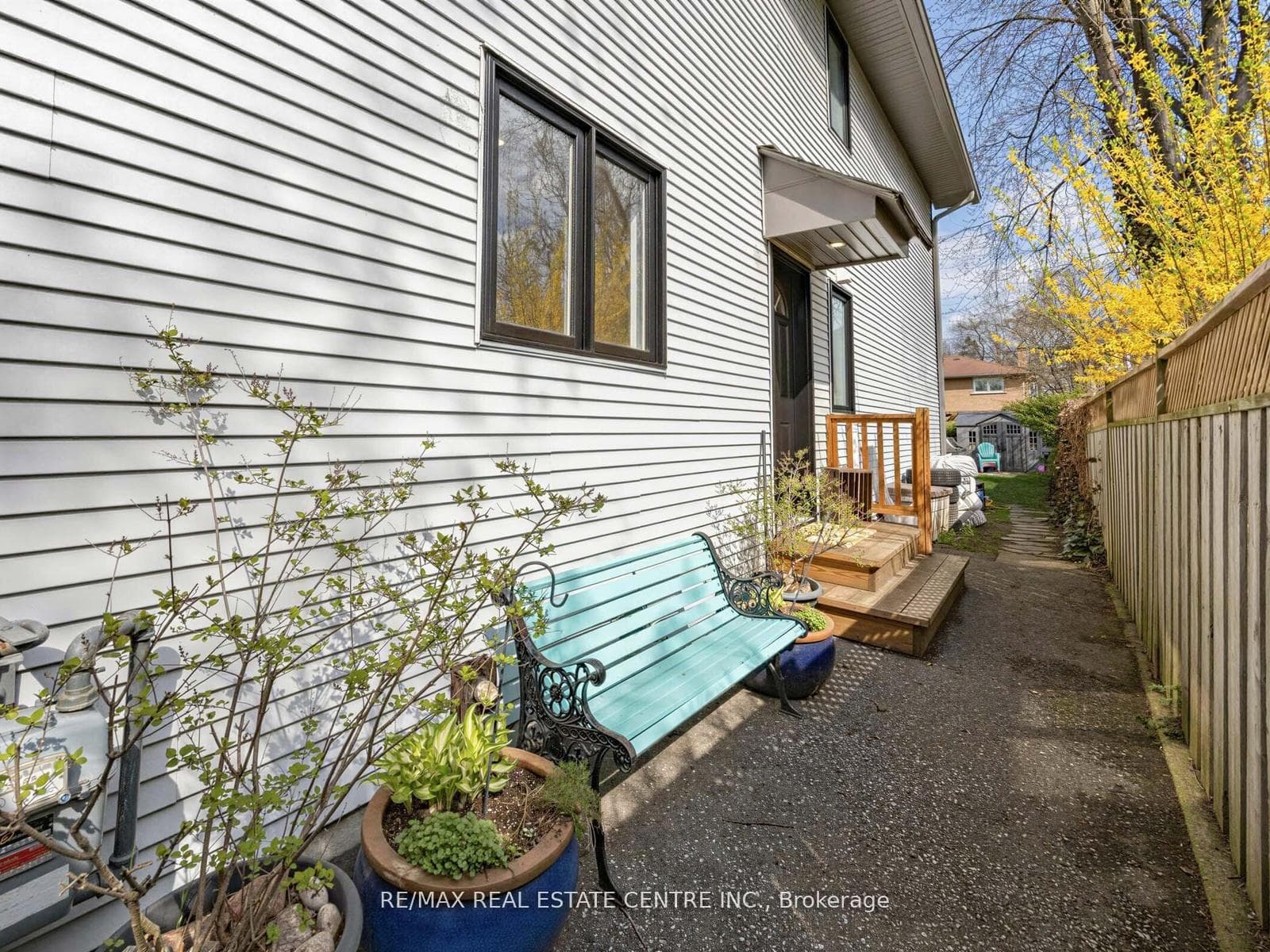 592 Montbeck Crescent - Detached photo 27 of 50 in Mississauga, Ontario