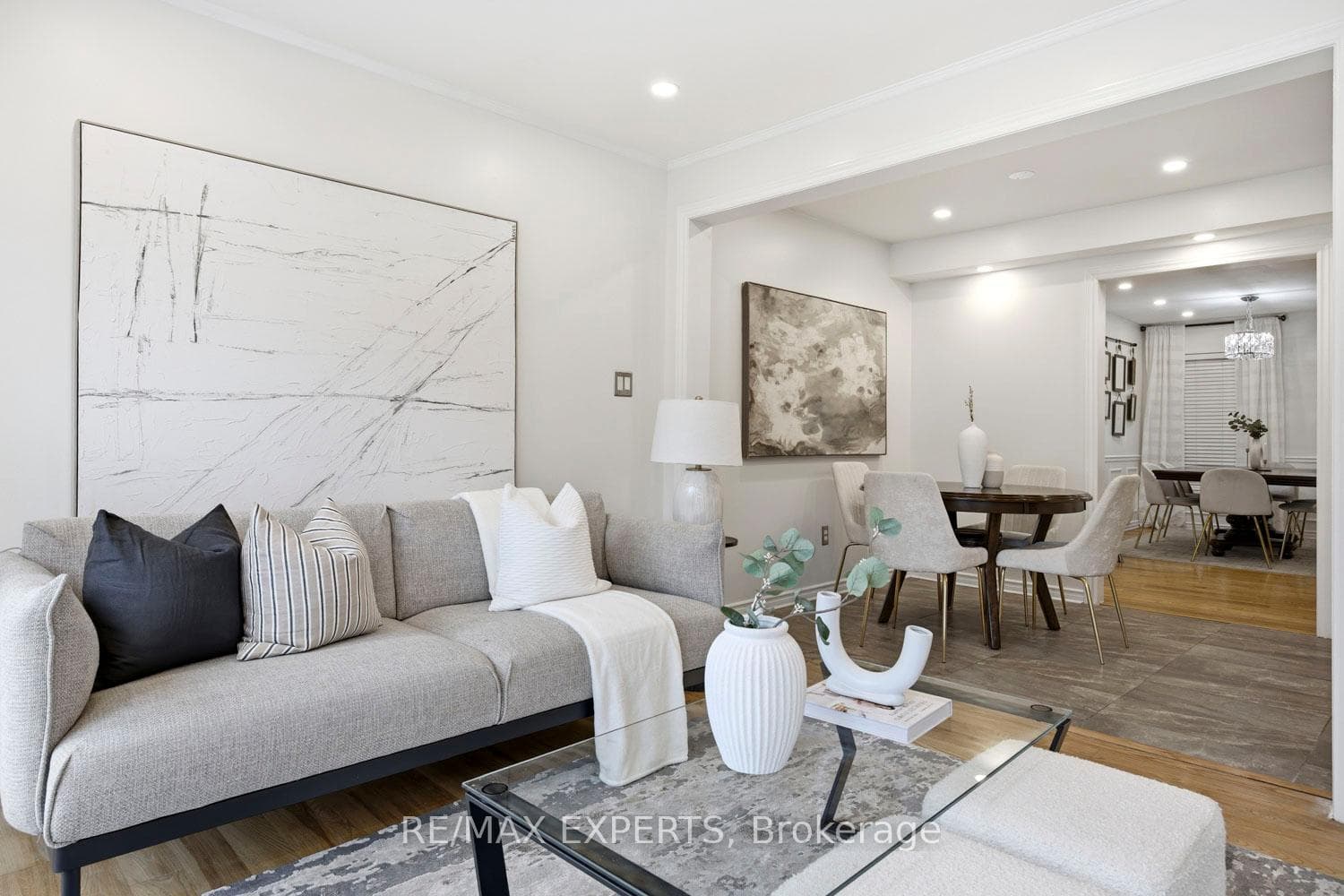 40 Dills Crescent - Detached photo 1 of 36 in Milton, Ontario