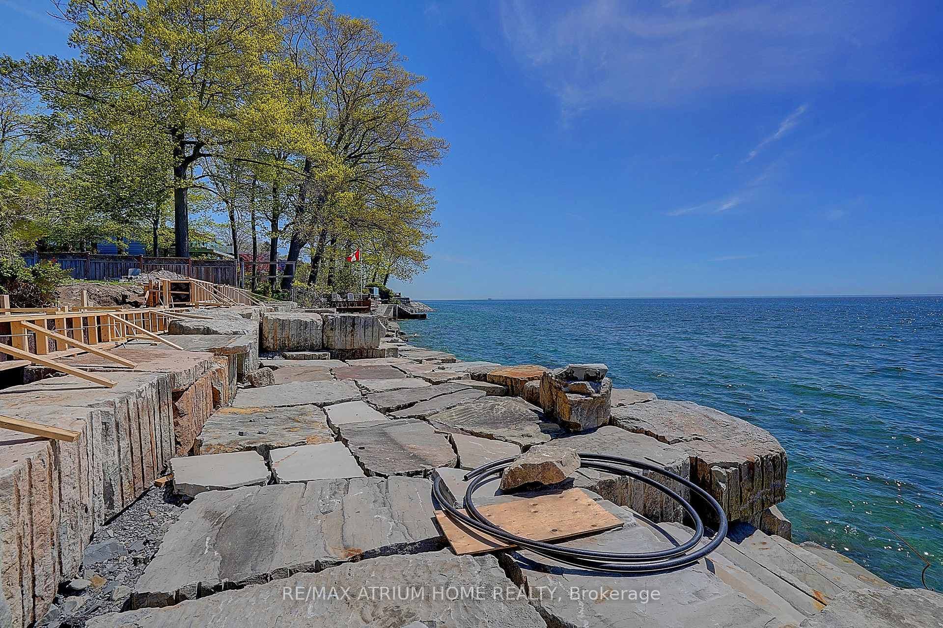 42 Cumberland Drive - Detached photo 11 of 16 in Mississauga, Ontario
