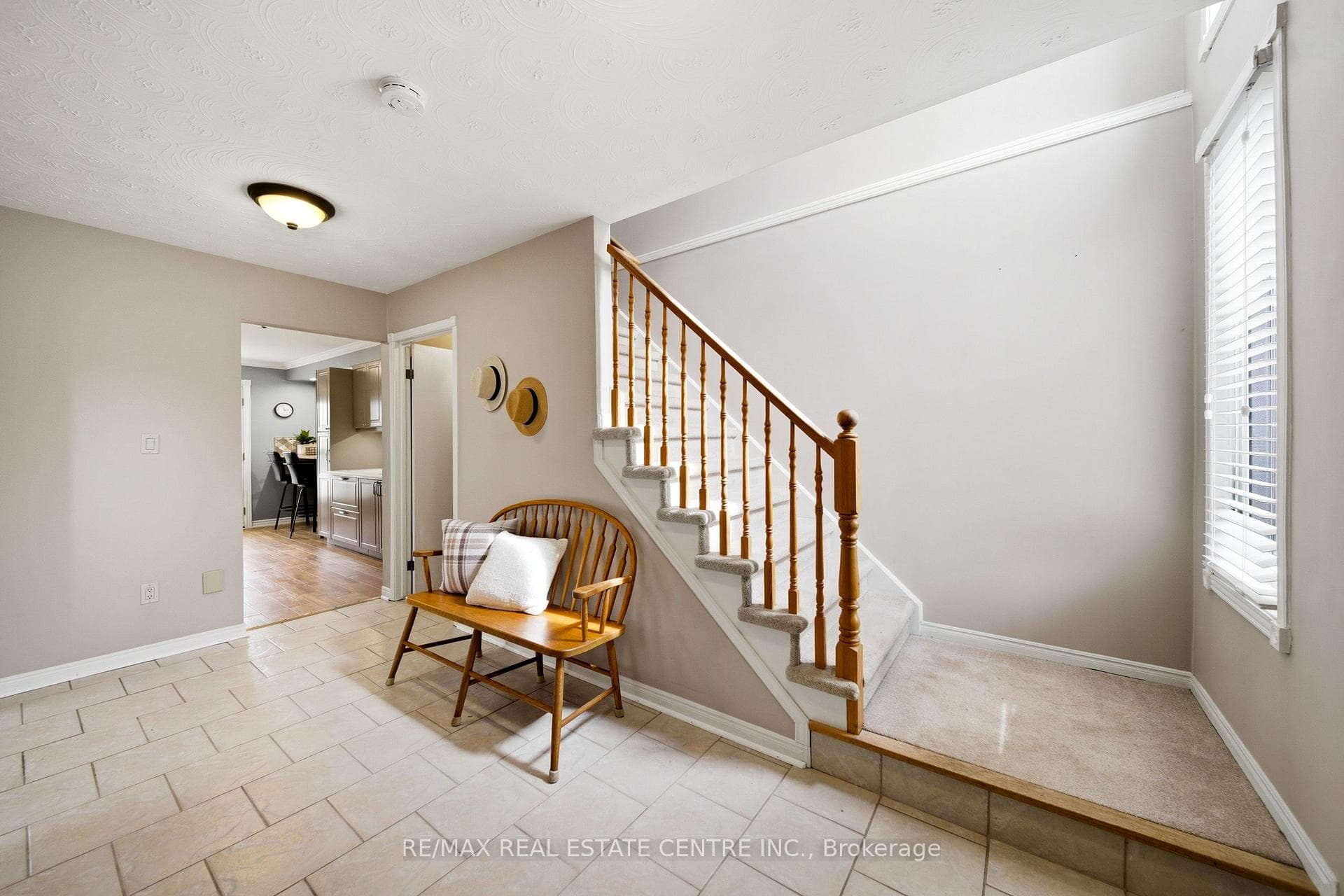 3124 Driftwood Drive - Detached photo 8 of 50 in Burlington, Ontario